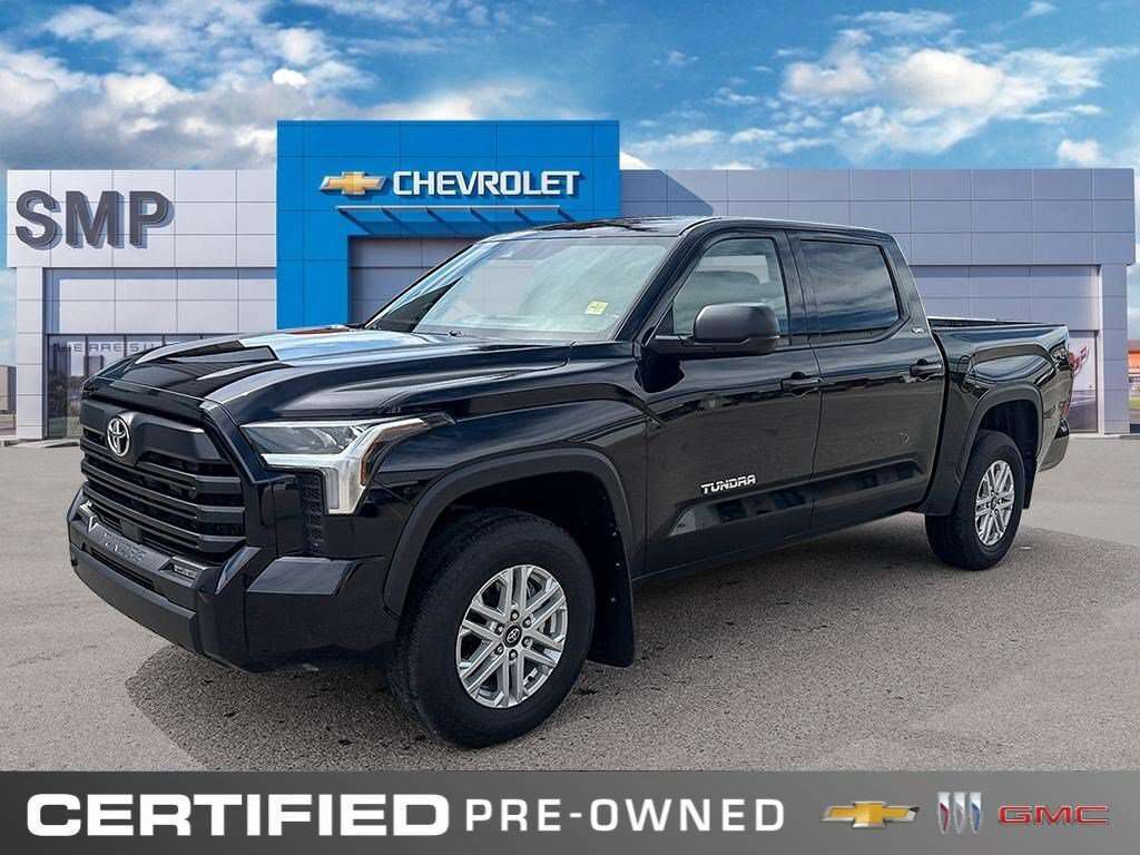 2025 Toyota Tundra 4x4 | SR5 Pkg | Rear Sliding Window | Heated Seats