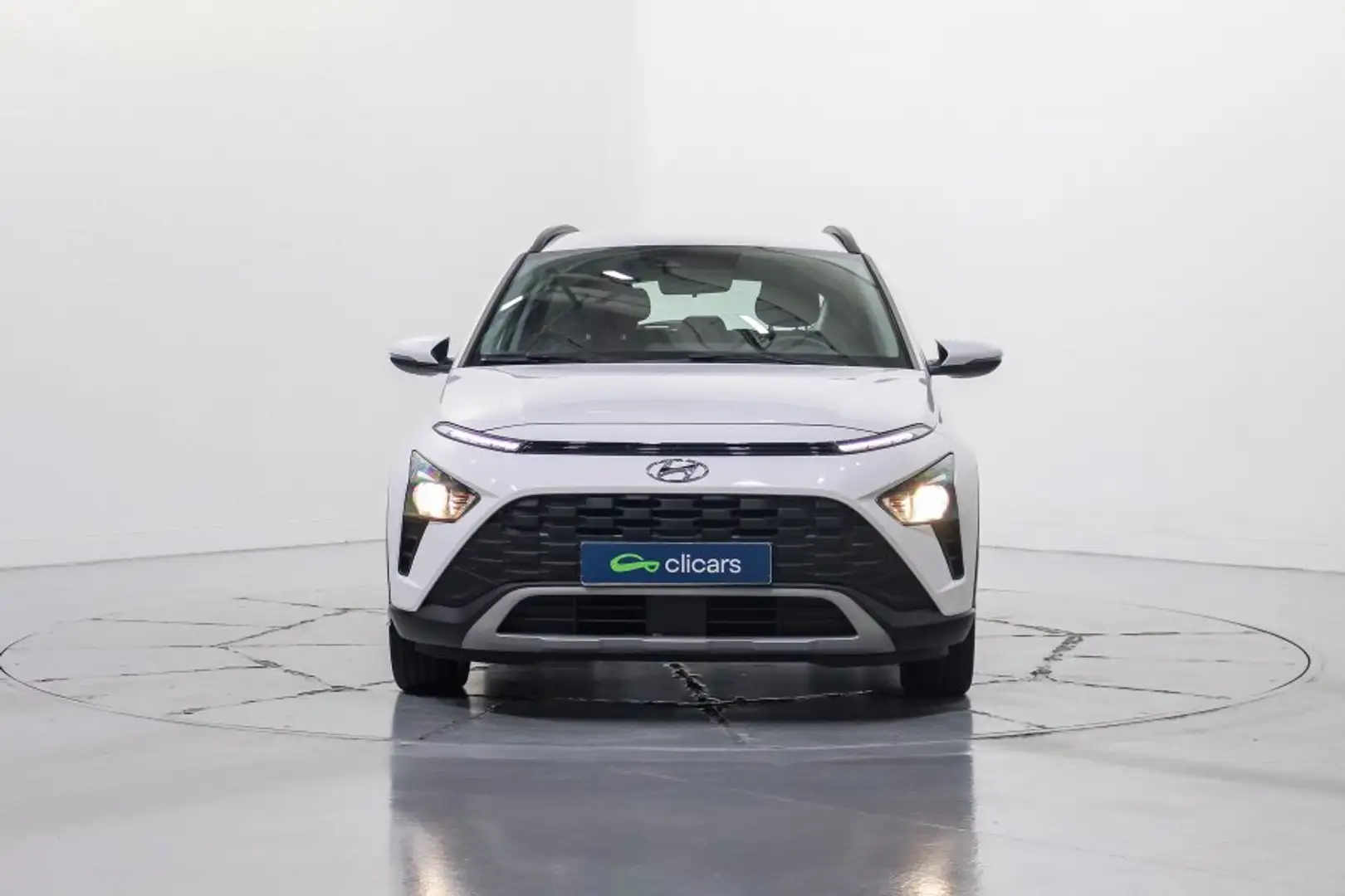 Hyundai BAYON 1.2 MPI Maxx Weiß - 2
