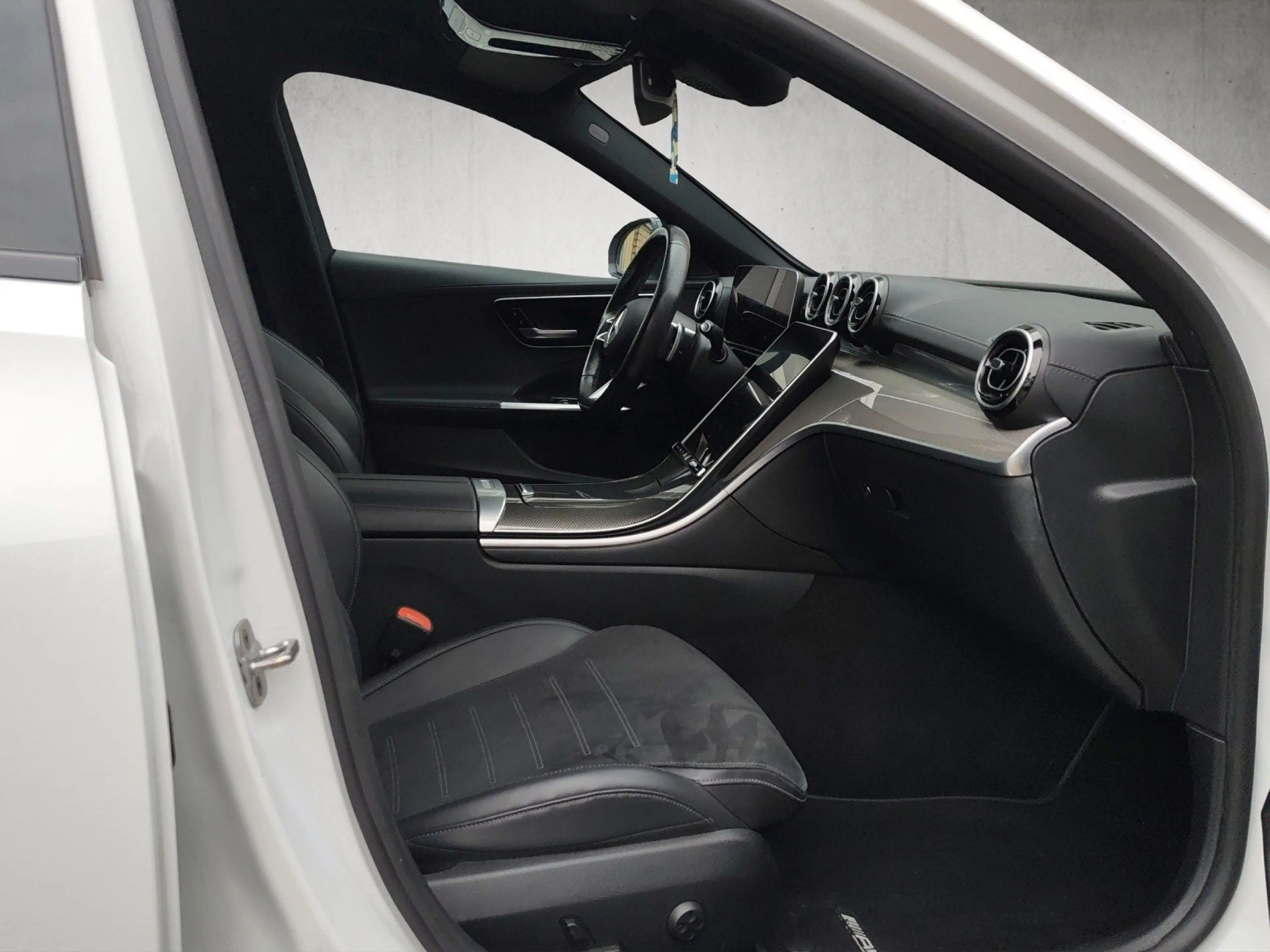 Mercedes-Benz C 300 e AMG-Paket*Leder*360-Kamera*LED*MwSt* — photo 12