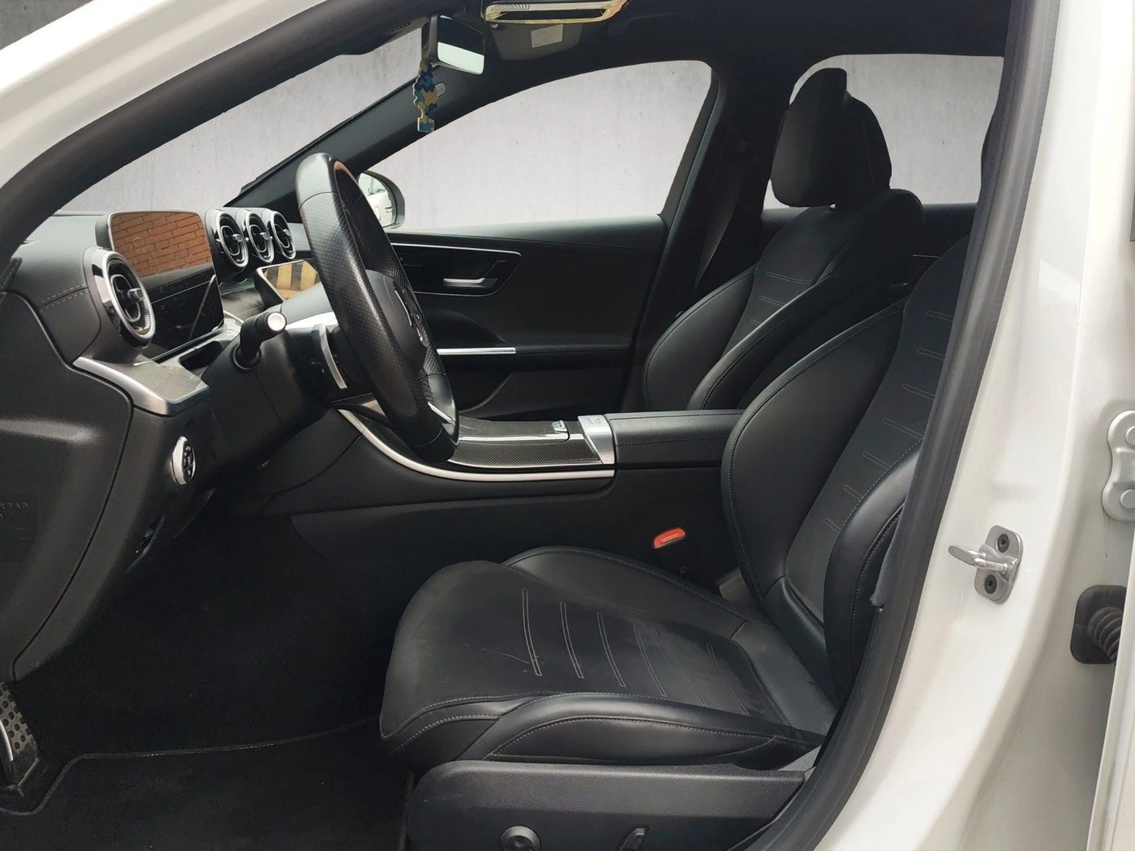 Mercedes-Benz C 300 e AMG-Paket*Leder*360-Kamera*LED*MwSt* — photo 10