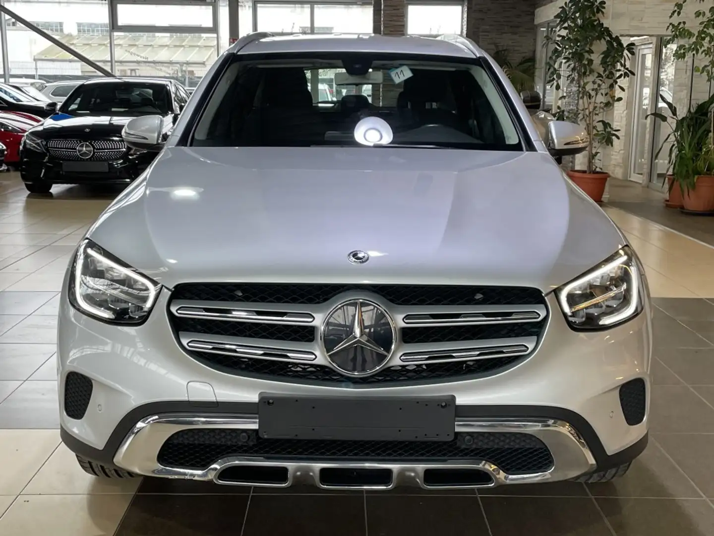 Mercedes-Benz GLC 220 4Matic*Navi*LED*Tempomat*SHZ*SoundSystem Silber - 2