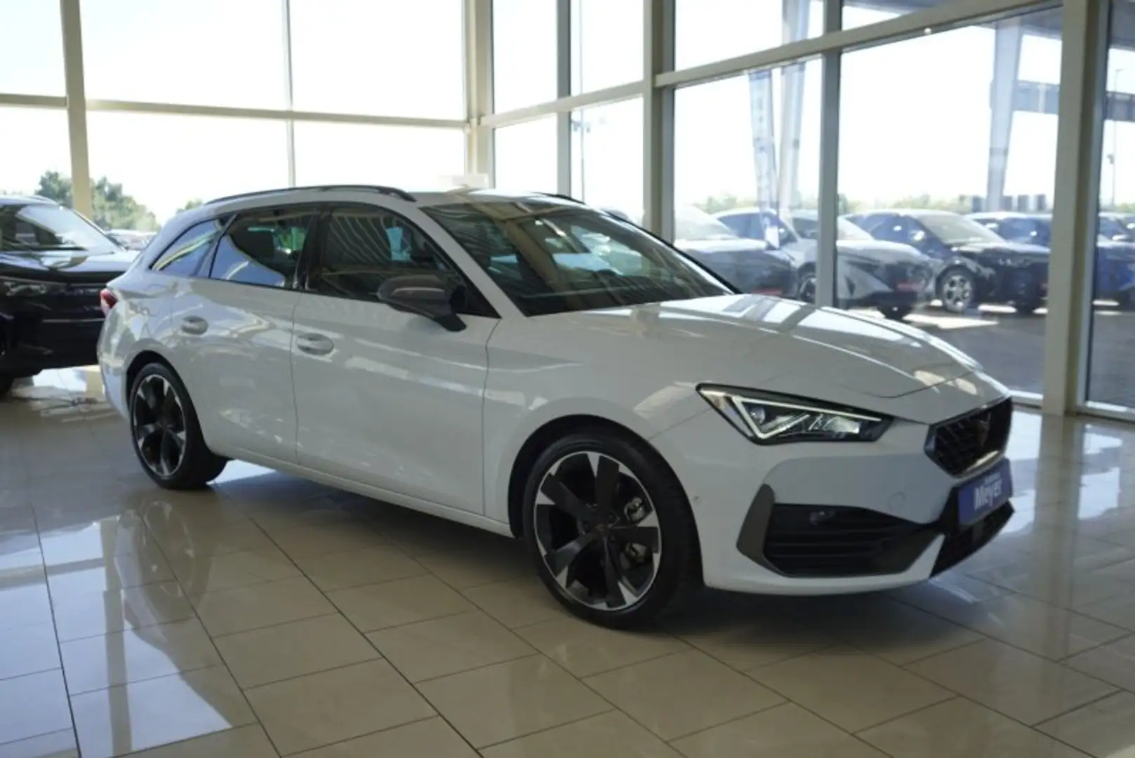 CUPRA Leon ST 1.5eTSI DSG 3*J.Gar/ACC/LED/Kamera/Keyless Blanc - 1