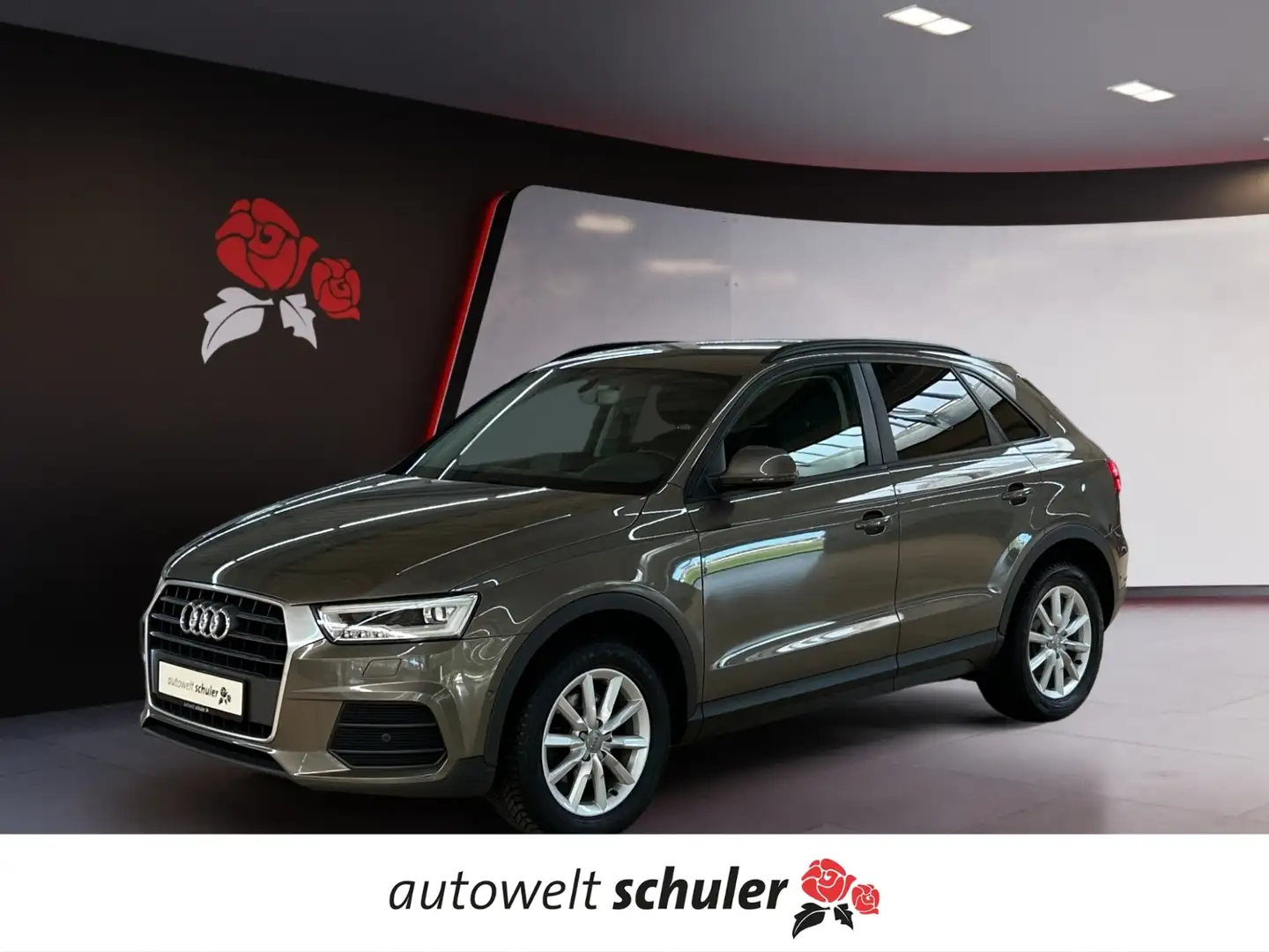 Audi Q3 1.4 TFSI S-tronic LED AHK Navi Sitzheizung Bruin - 1