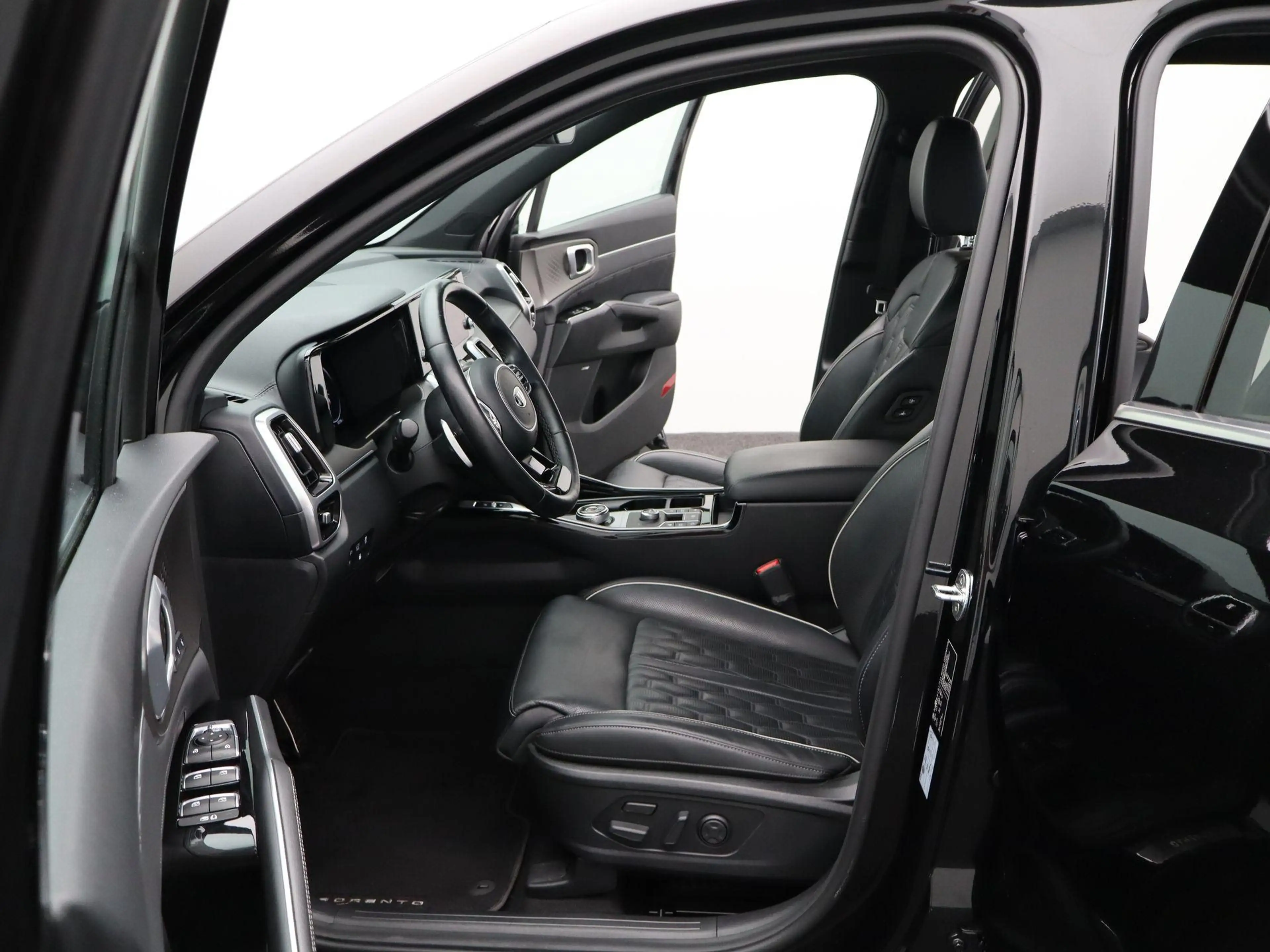 Kia Sorento 1.6 T-GDI Plug-in Hybrid 4WD ComfortLine 5p. | Lm — photo 12