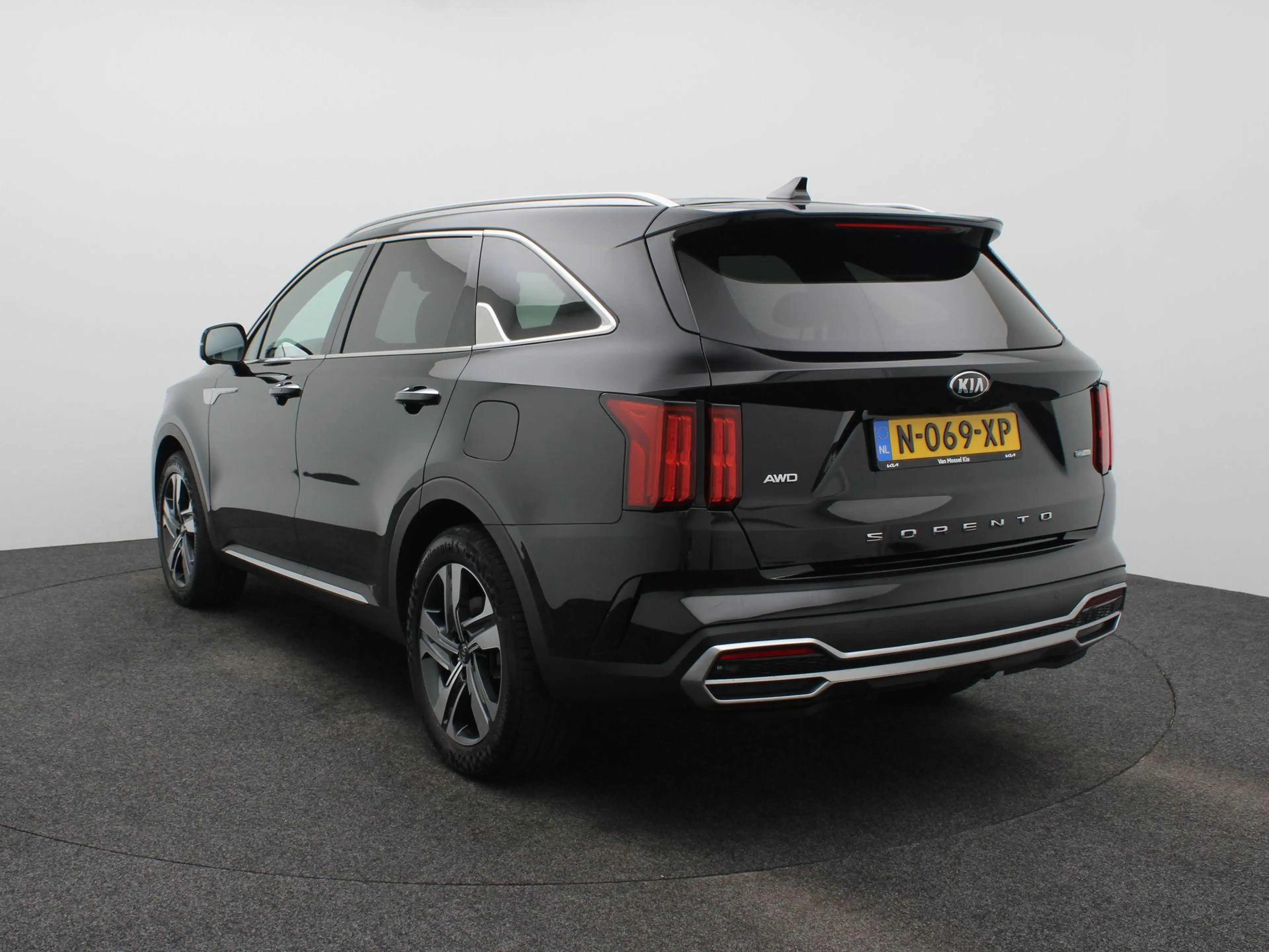 Kia Sorento 1.6 T-GDI Plug-in Hybrid 4WD ComfortLine 5p. | Lm — photo 2
