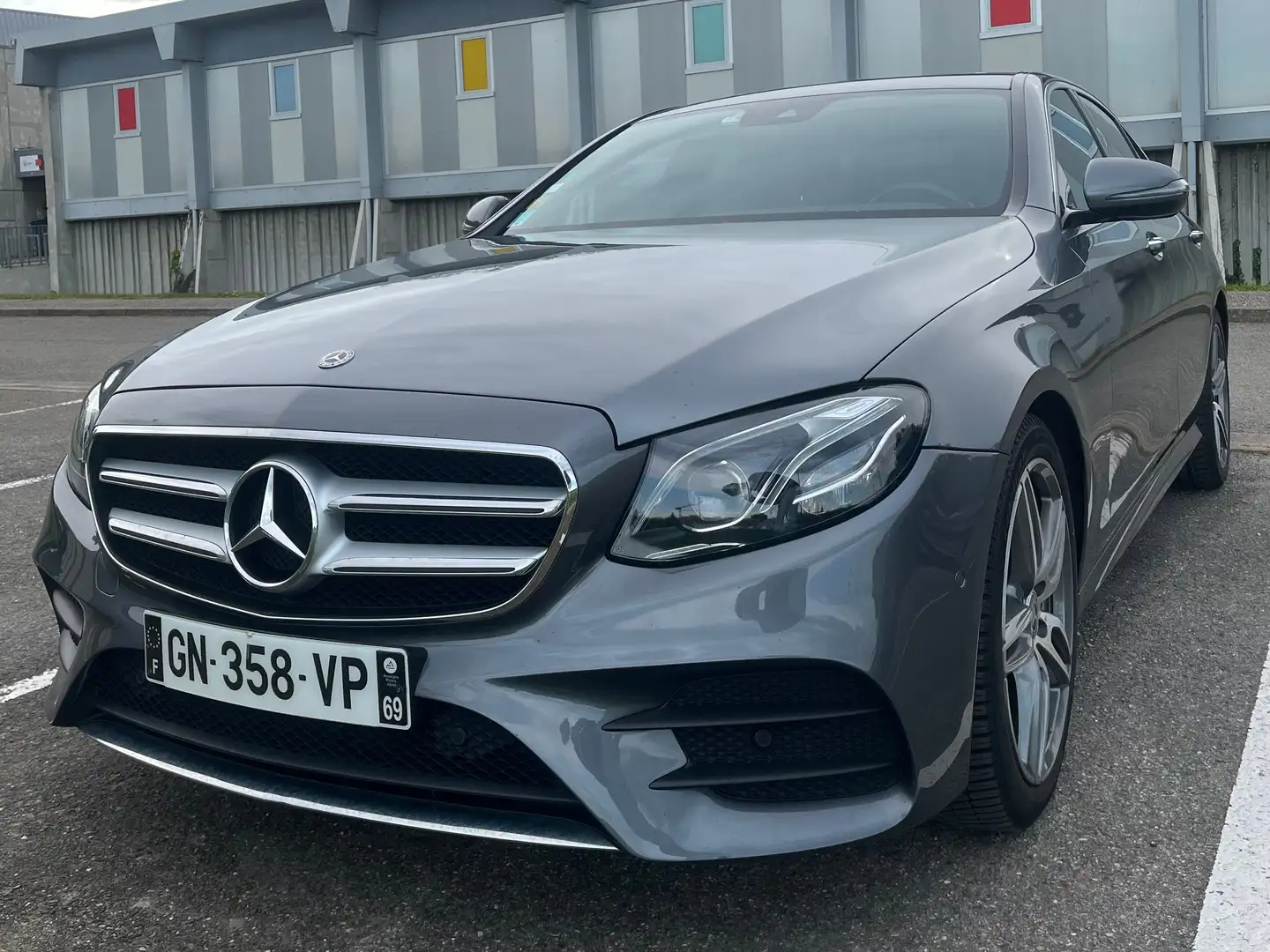 Mercedes-Benz E 220 Classe E 220 d 9G-Tronic AMG Line Gris - 1