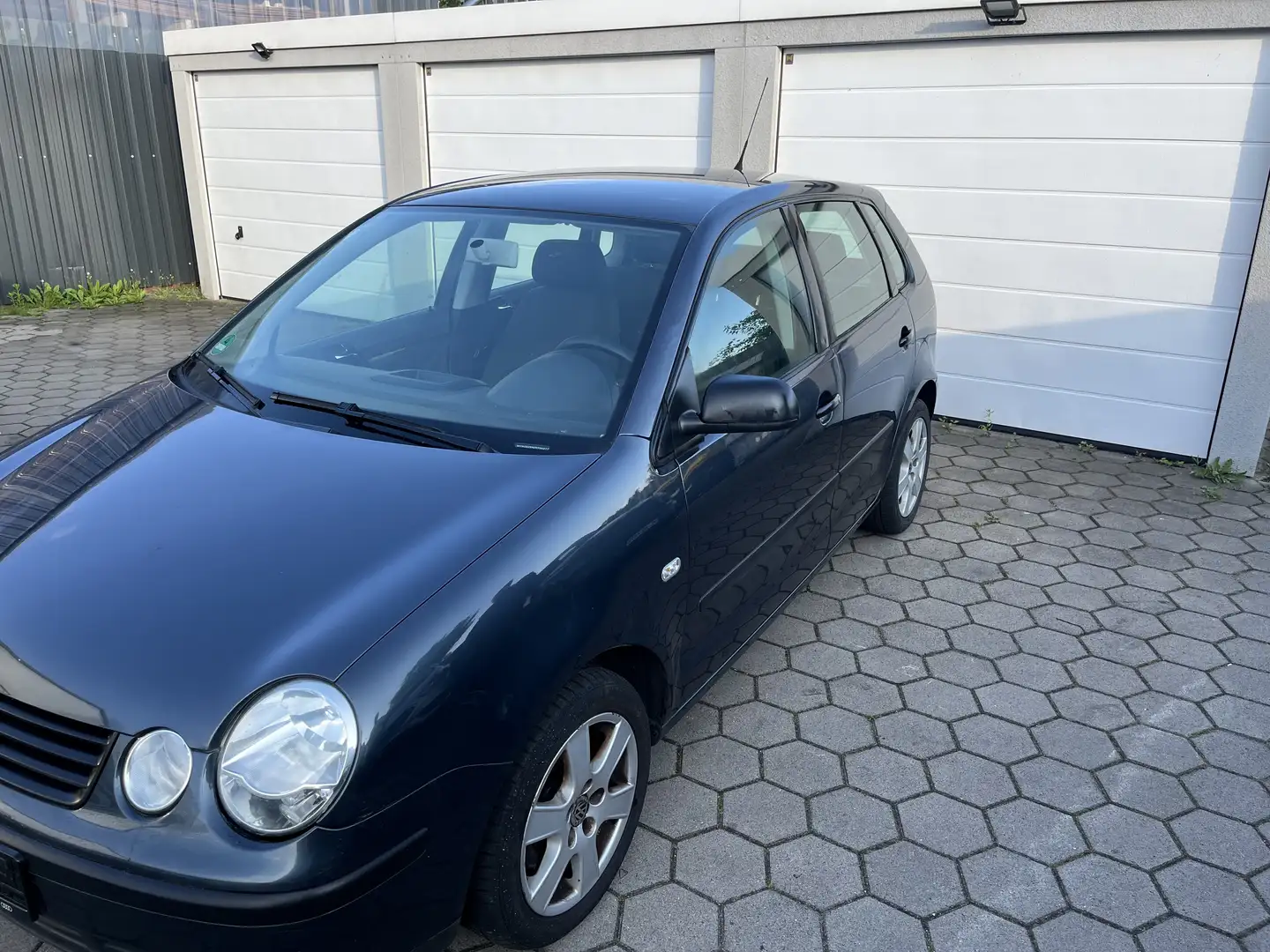 Volkswagen Polo Basis - 1