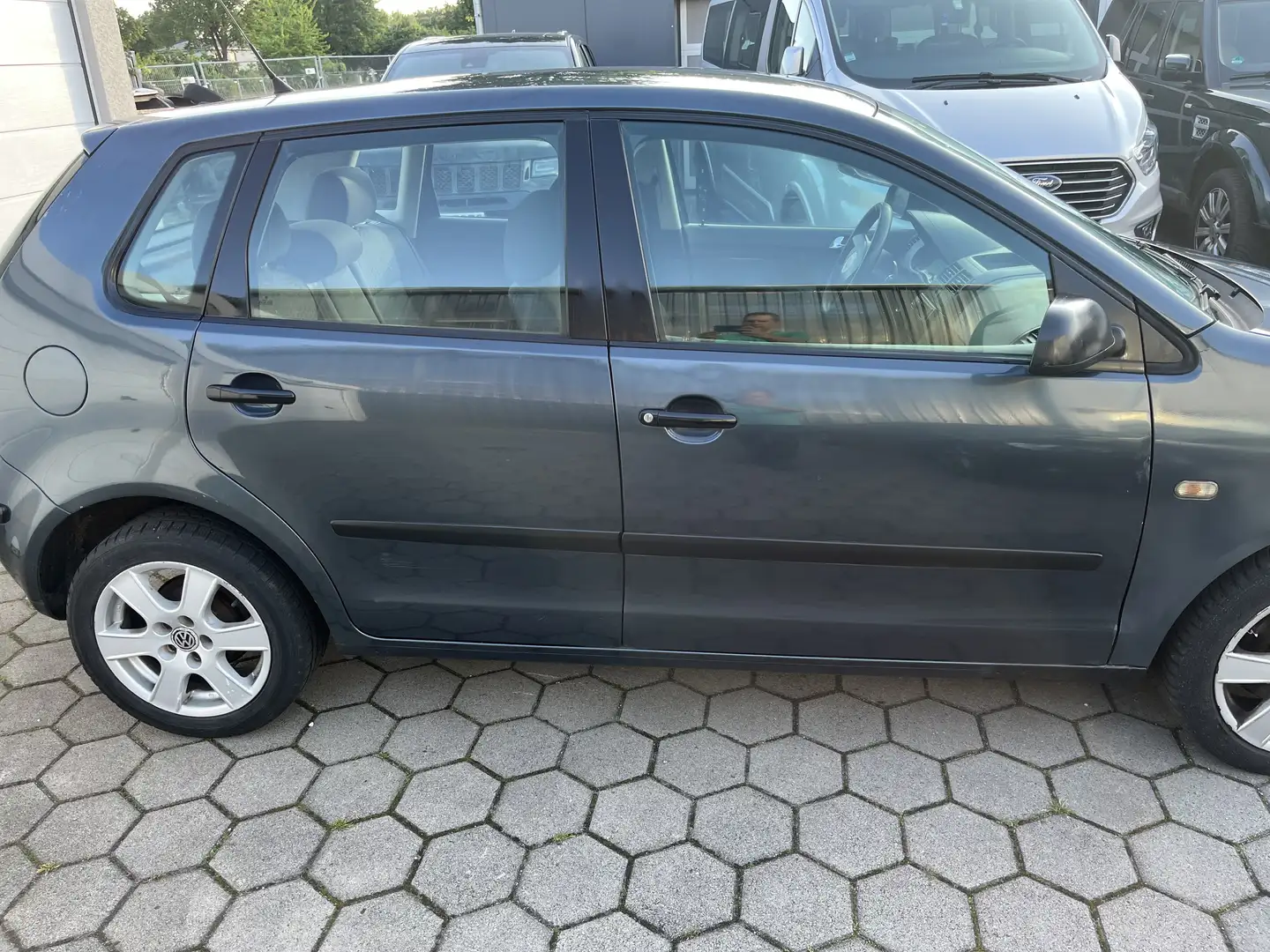 Volkswagen Polo Basis - 2