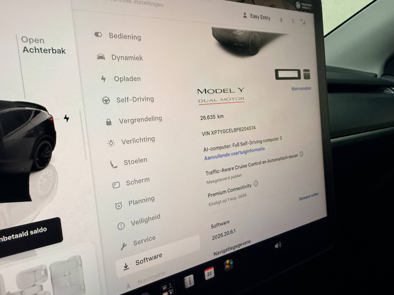 Tesla Model Y Model Y 72.5 kWh Dual Motor Performance (393kW) — photo 8