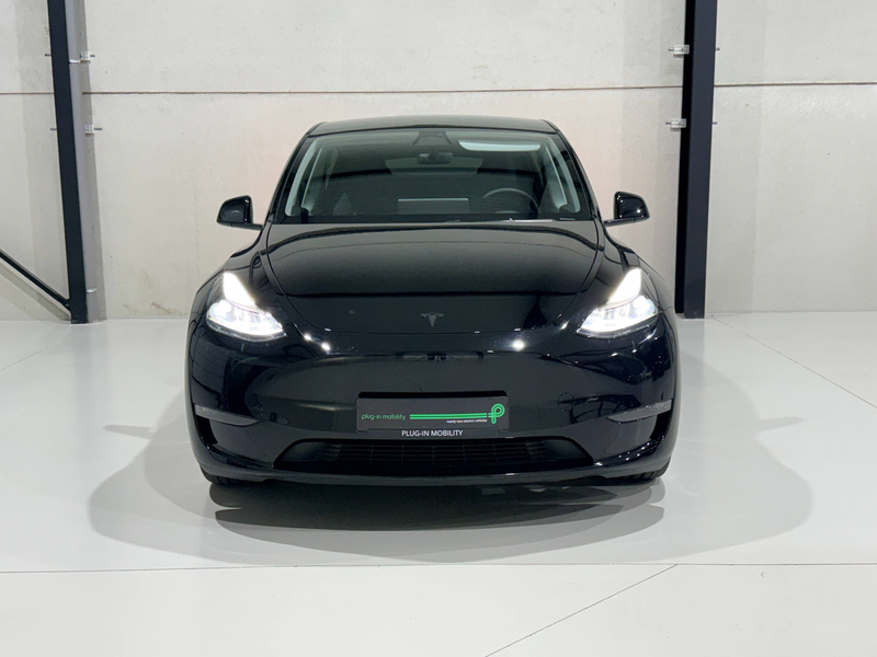 Tesla Model Y Model Y 72.5 kWh Dual Motor Performance (393kW) — photo 9