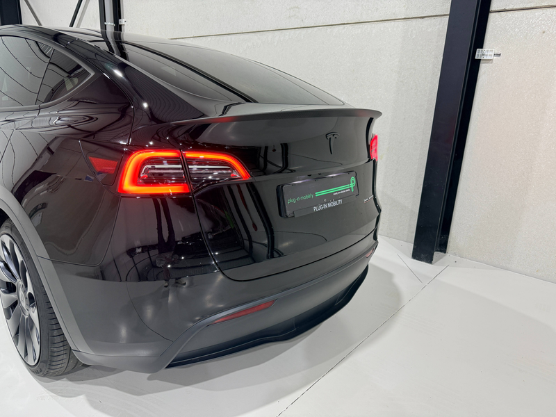 Tesla Model Y Model Y 72.5 kWh Dual Motor Performance (393kW) — photo 14