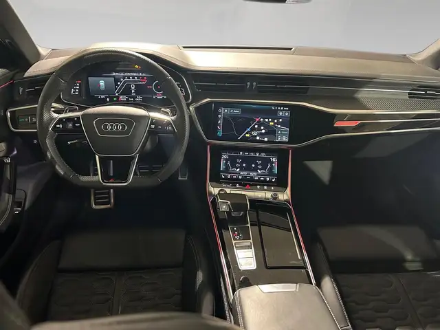 Audi RS6 view 11