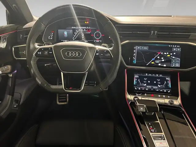 Audi RS6 view 7