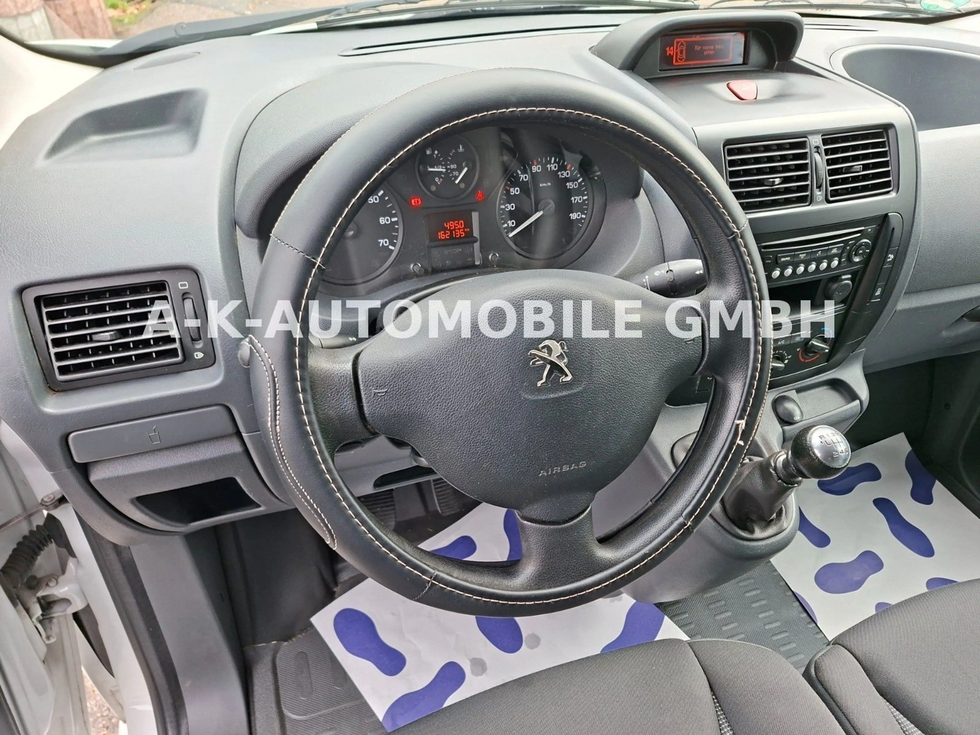 Peugeot Expert Kasten L2H1 Avantage Edition — photo 12
