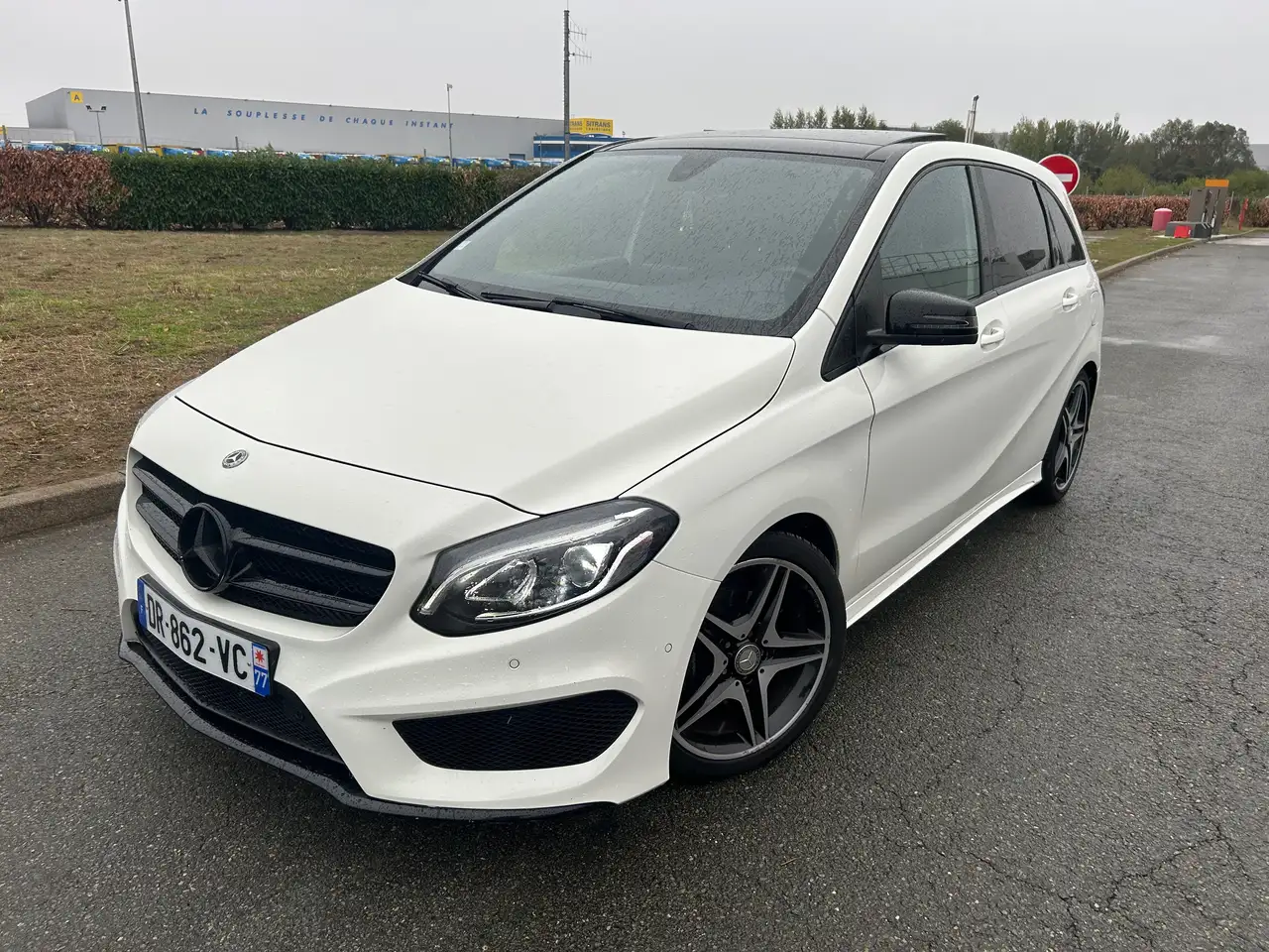 Mercedes-Benz B 200
