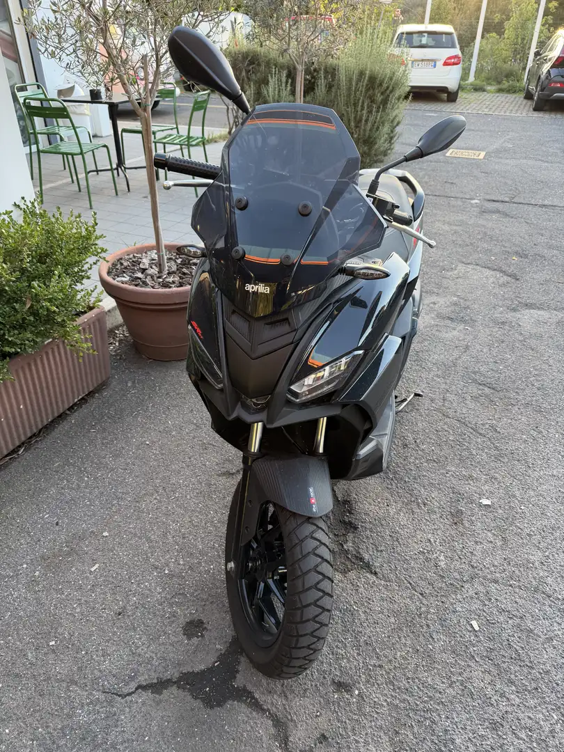 Aprilia SR GT 125 - 1