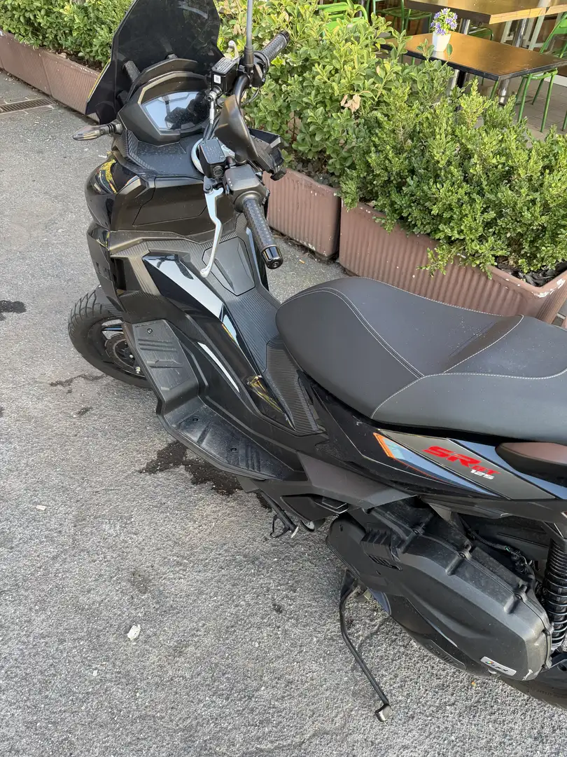 Aprilia SR GT 125 - 2