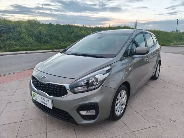 Kia Carens 1.7CRDi VGT Eco-Dynamics Concept