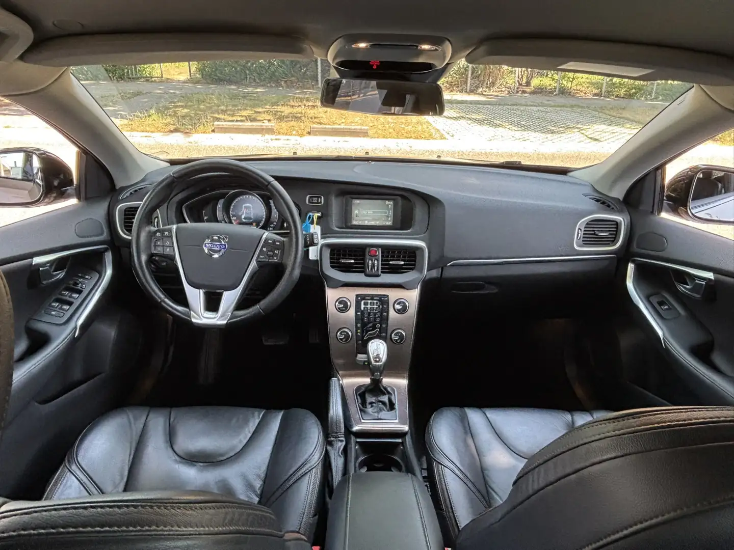 Volvo V40 Cross Country 2.5 T5 AWD Summum 1e Eigenaar PD Camera Bruin - 2