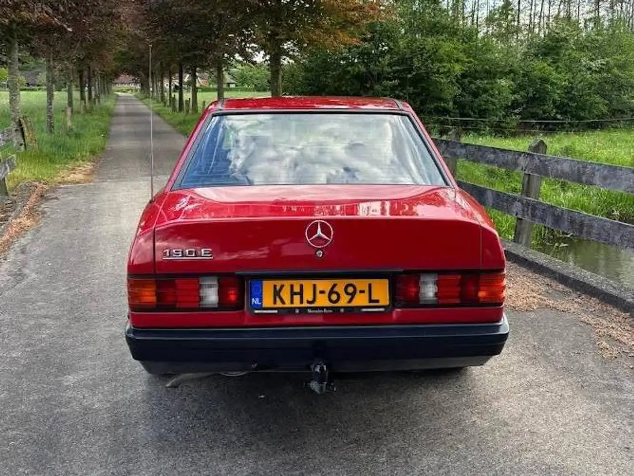 Mercedes-Benz 190 E 2.0 122PK, foto 5