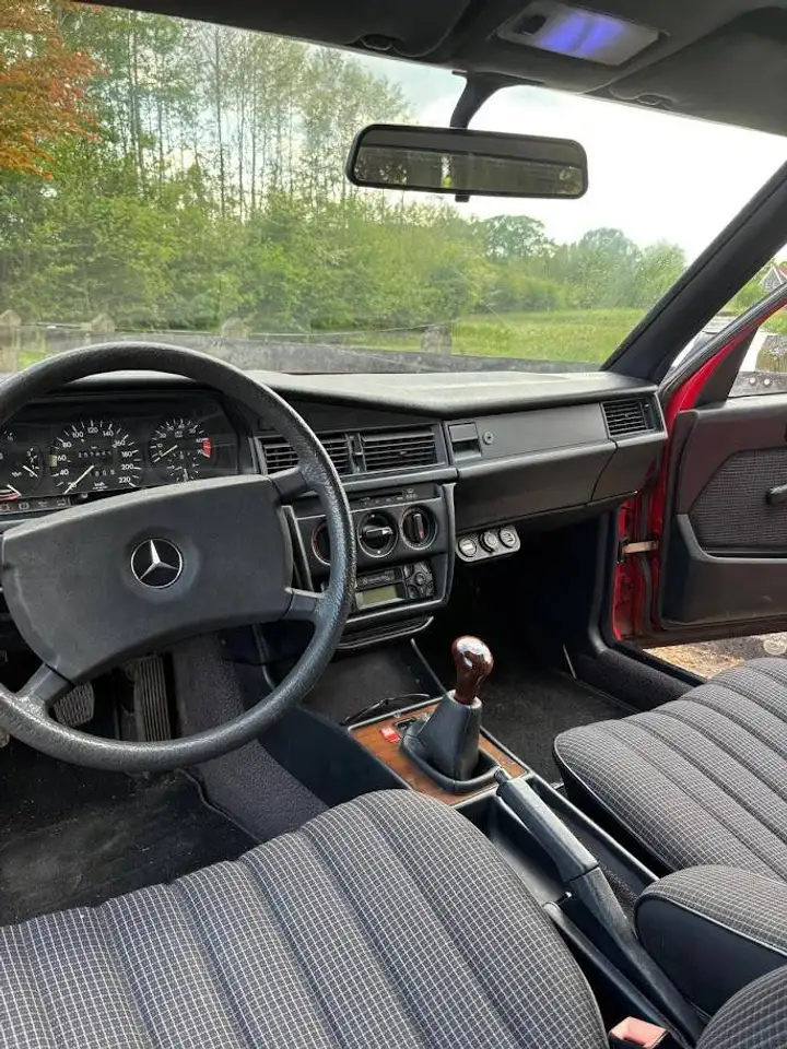 Mercedes-Benz 190 E 2.0 122PK, foto 8