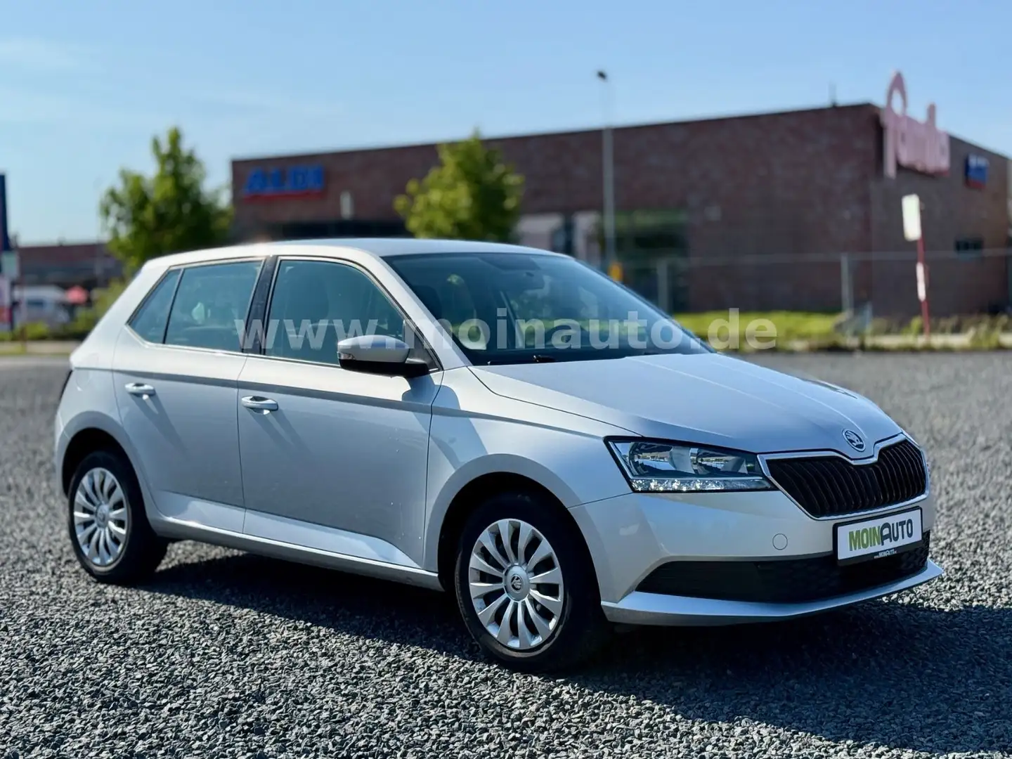 Skoda Fabia Cool Plus KLIMA LED GANZJAHRESREIFEN Silber - 1
