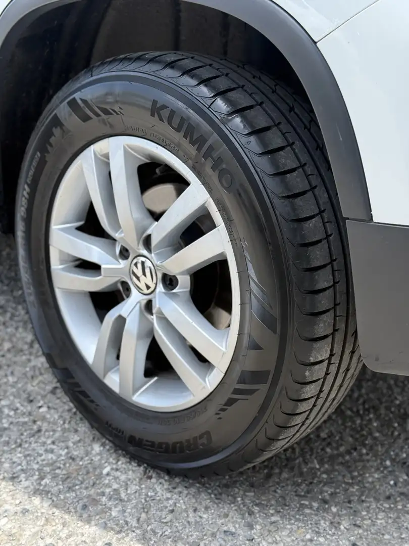 Volkswagen Tiguan 2.0 tdi bm Sport&Style 110cv - 2