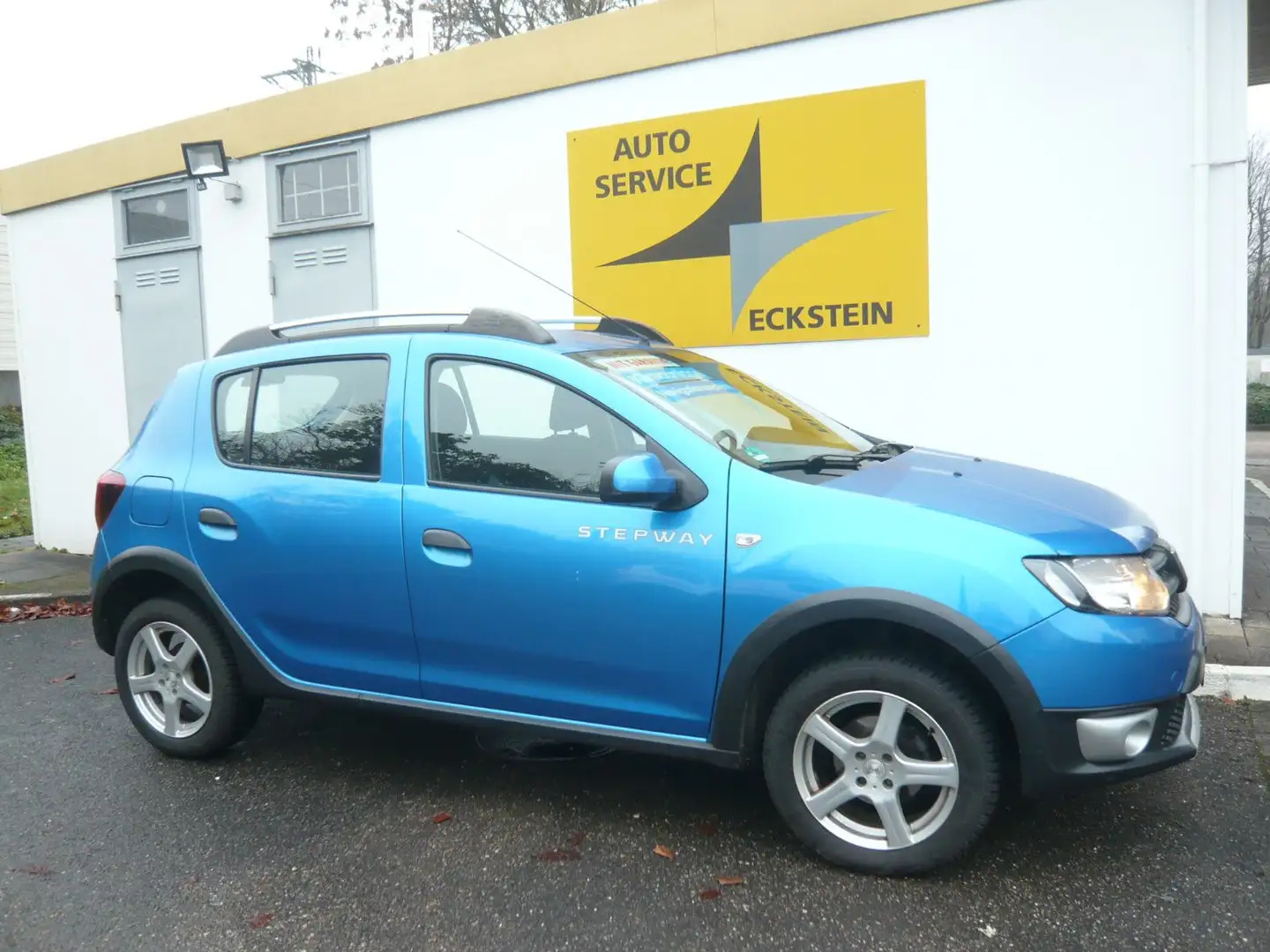 Dacia Logan Kombi  Celebration Blau - 2