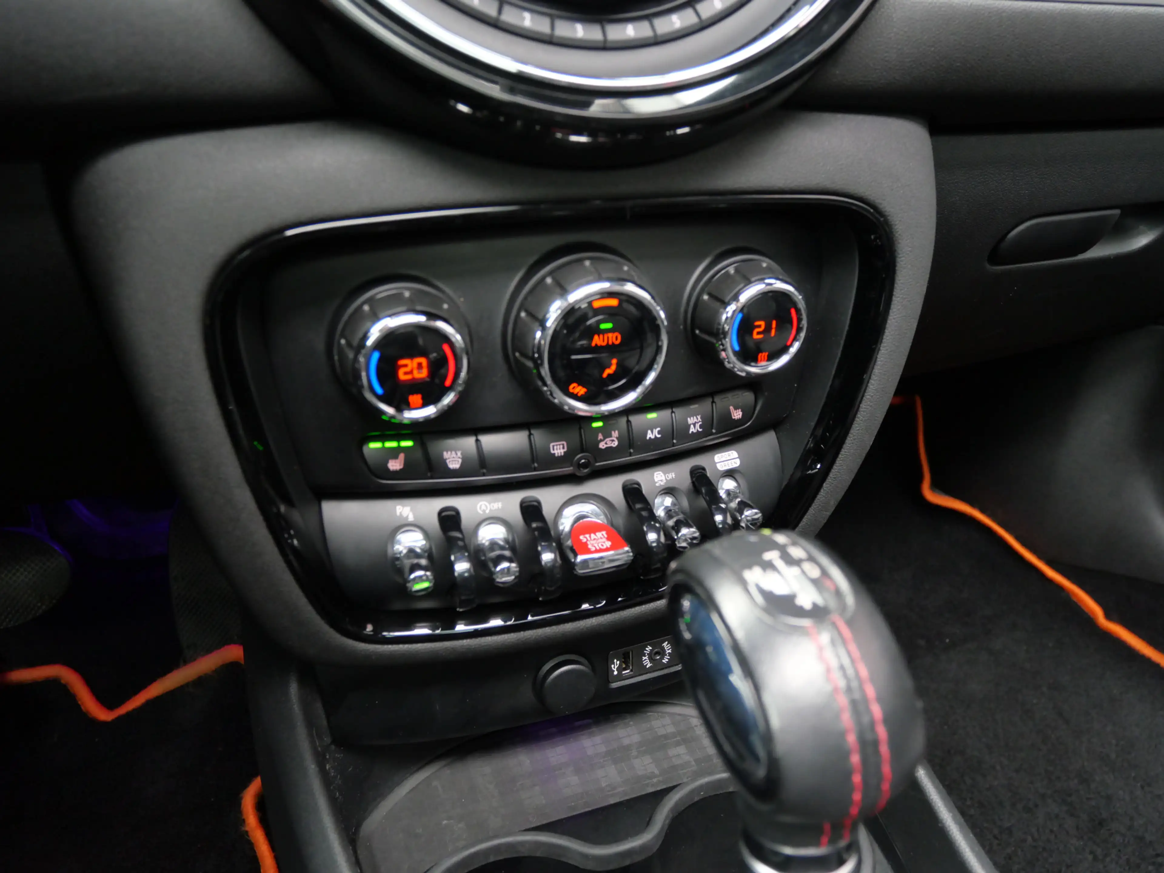 MINI Cooper S Clubman 2.0 CHILI | AUTOMAAT | PANO | H/K | LED | CARPLAY — photo 13