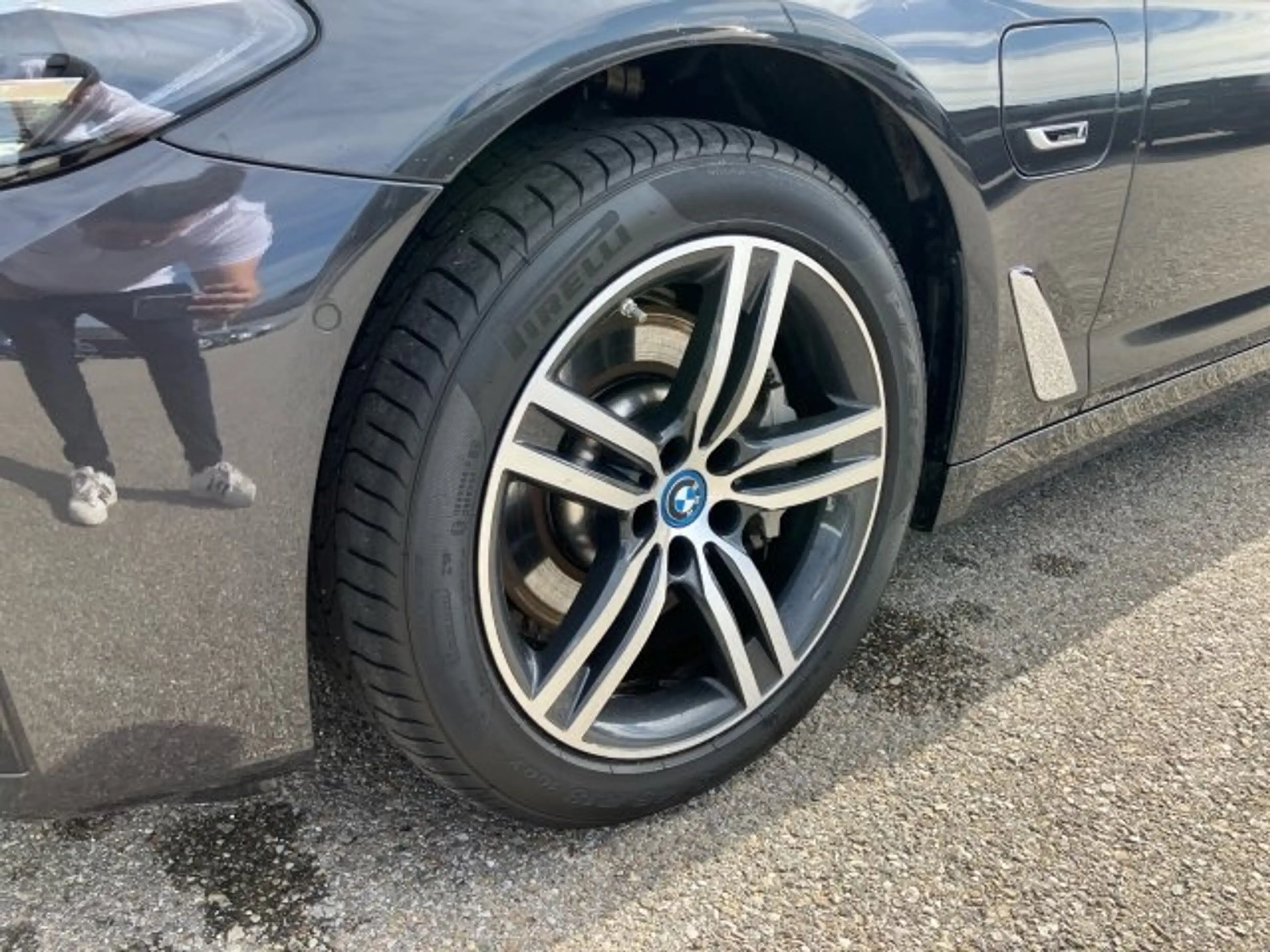 BMW 530 e xDrive Limousine G30 XB1 — photo 8