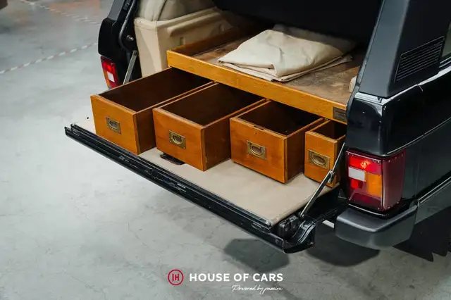 Land Rover Range Rover view 14