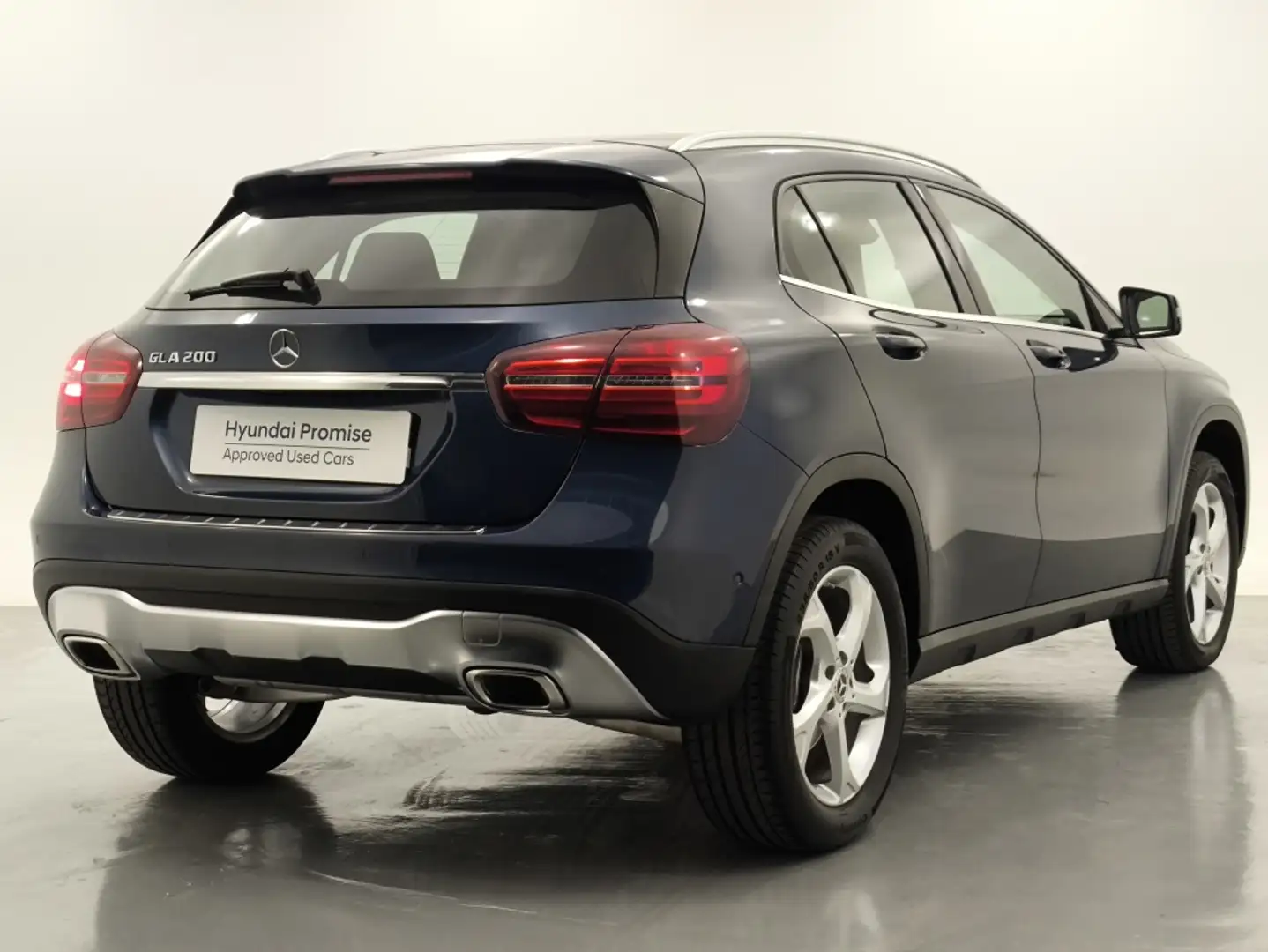 Mercedes-Benz GLA 200 7G-DCT Blu/Azzurro - 2