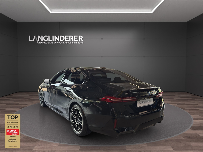 BMW i5 xDrive40 Limousine M-Sport NP 91.400,- — photo 6
