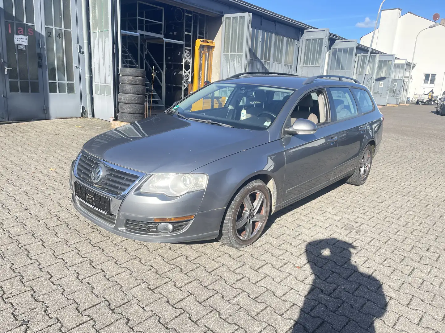 Volkswagen Passat 2.0 TDI DSG Highline - 1