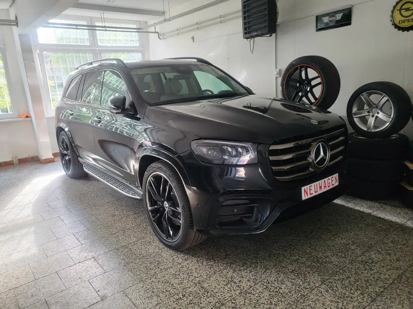 Mercedes-Benz GLS 450 d 4Matic ULTIMATE AMG LINE  MY25 Negru - 1