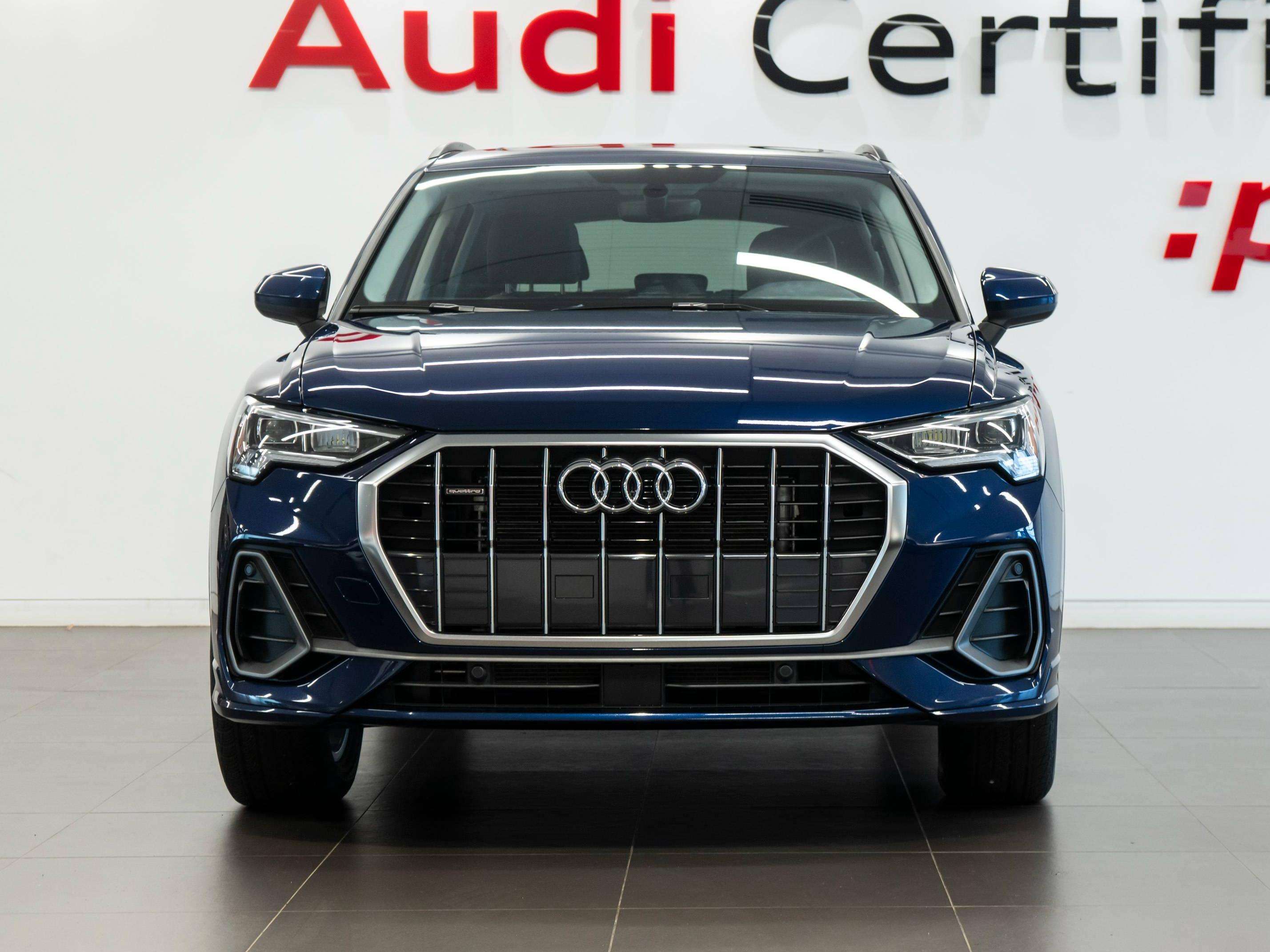 2025 Audi Q3 Komfort 45 quattro | Toit panoramique | Carplay | — снимка 1