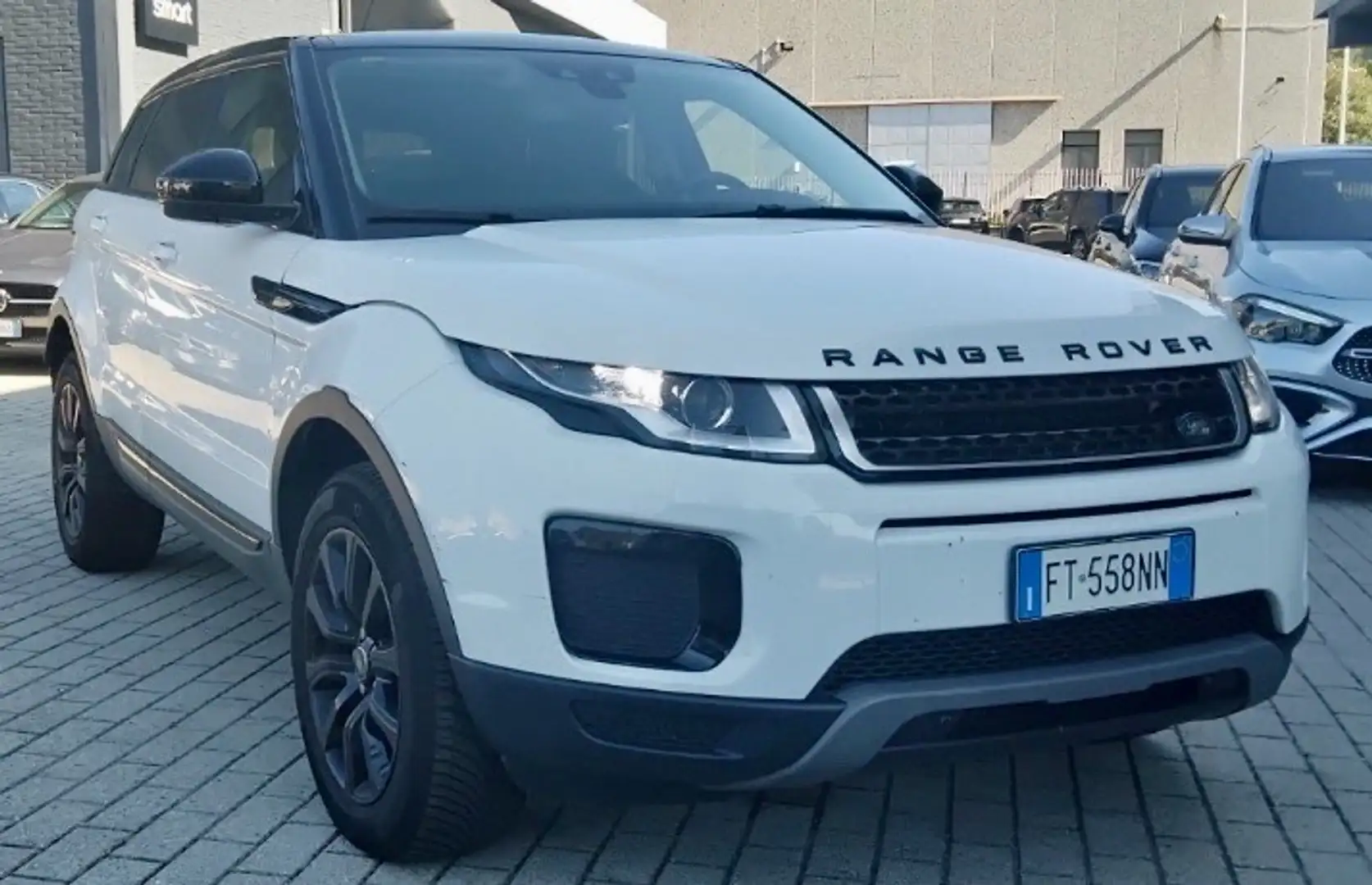 Land Rover Range Rover Evoque 5p 2.0 td4 SE 150cv Cambio Manuale Bianco - 1