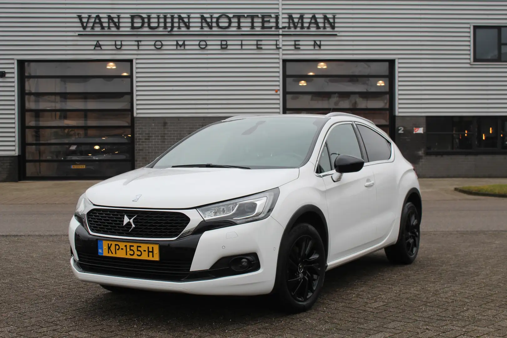 DS Automobiles DS 4 Crossback 1.6 THP Business / Keyless / Camera / Trekhaak / N Blanco - 1