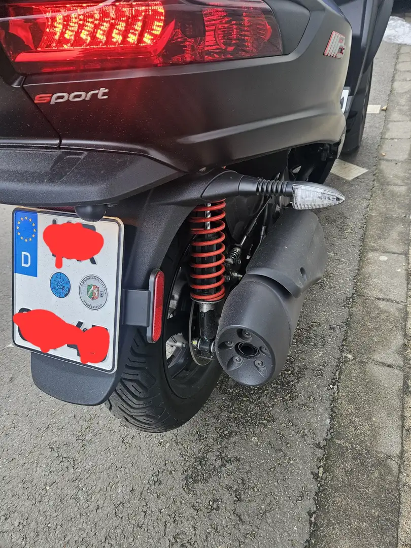 Piaggio MP3 400 Hpe sport Чорний - 2