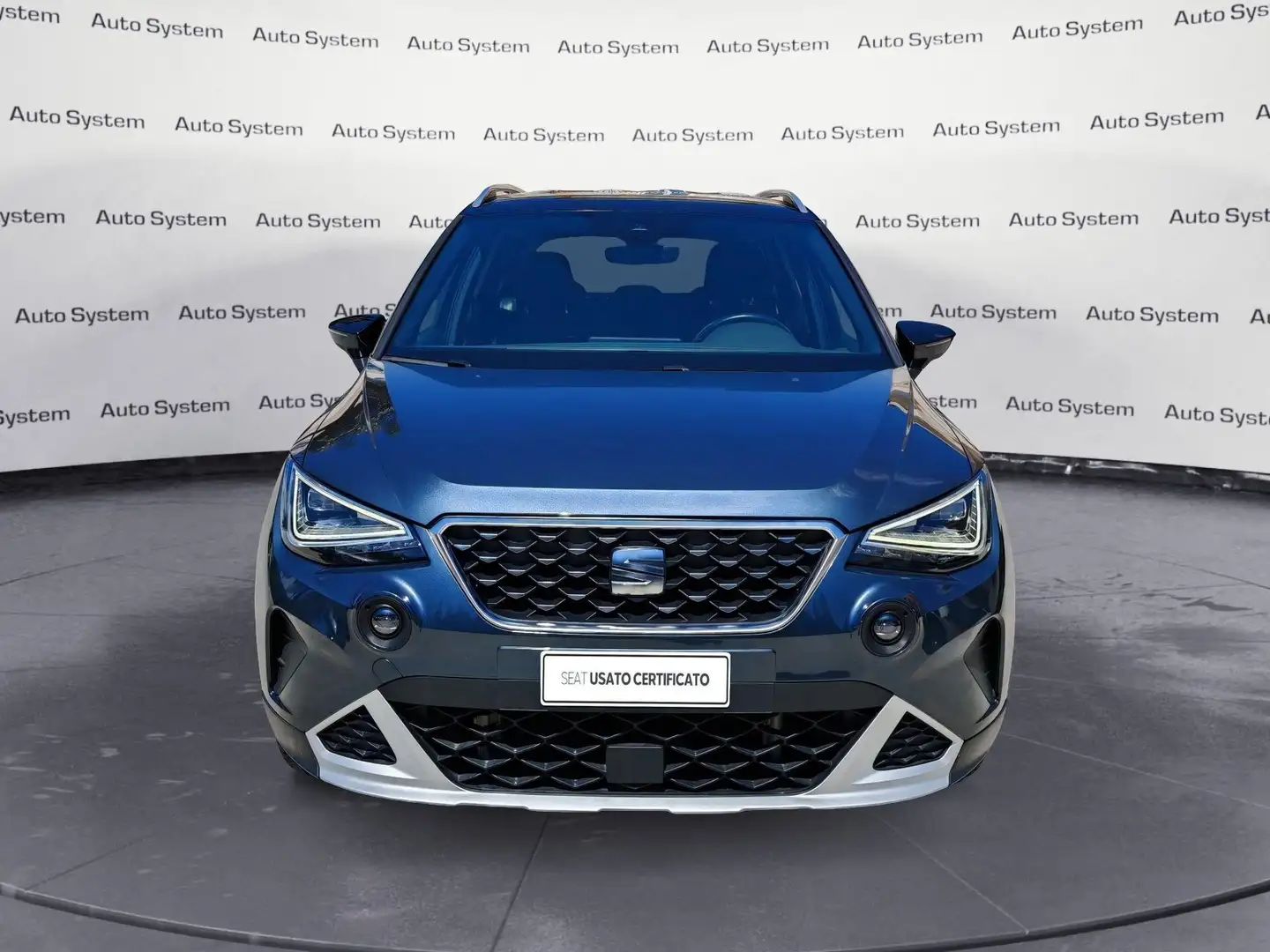 SEAT Arona 1.0 EcoTSI 110 CV Xperience Grau - 2