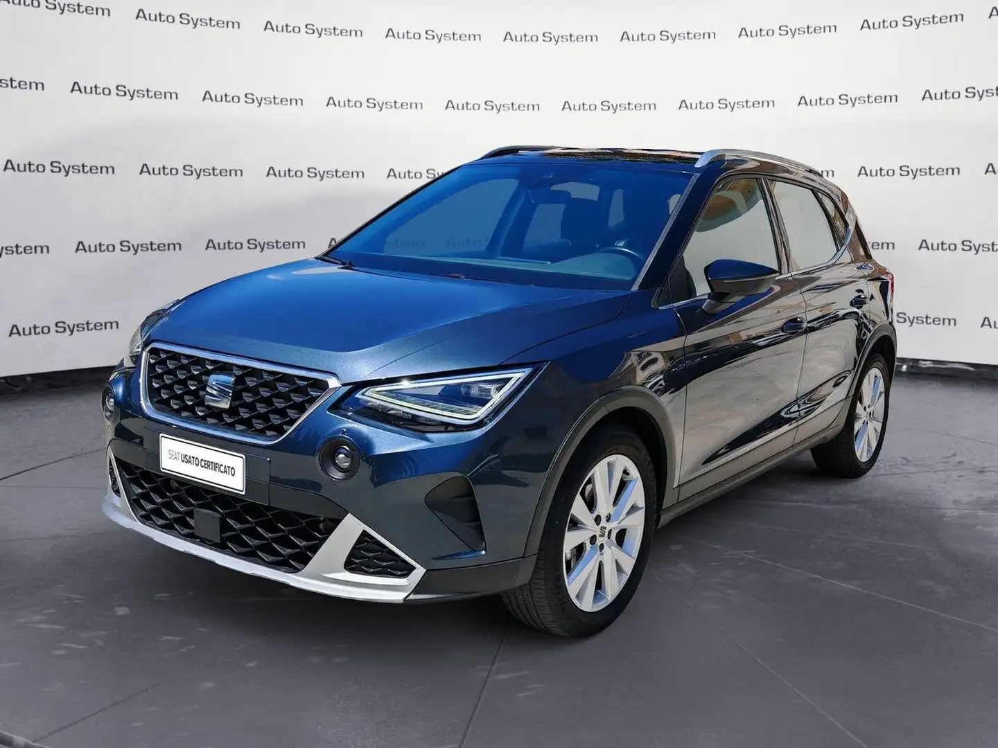 SEAT Arona 1.0 EcoTSI 110 CV Xperience Grau - 1