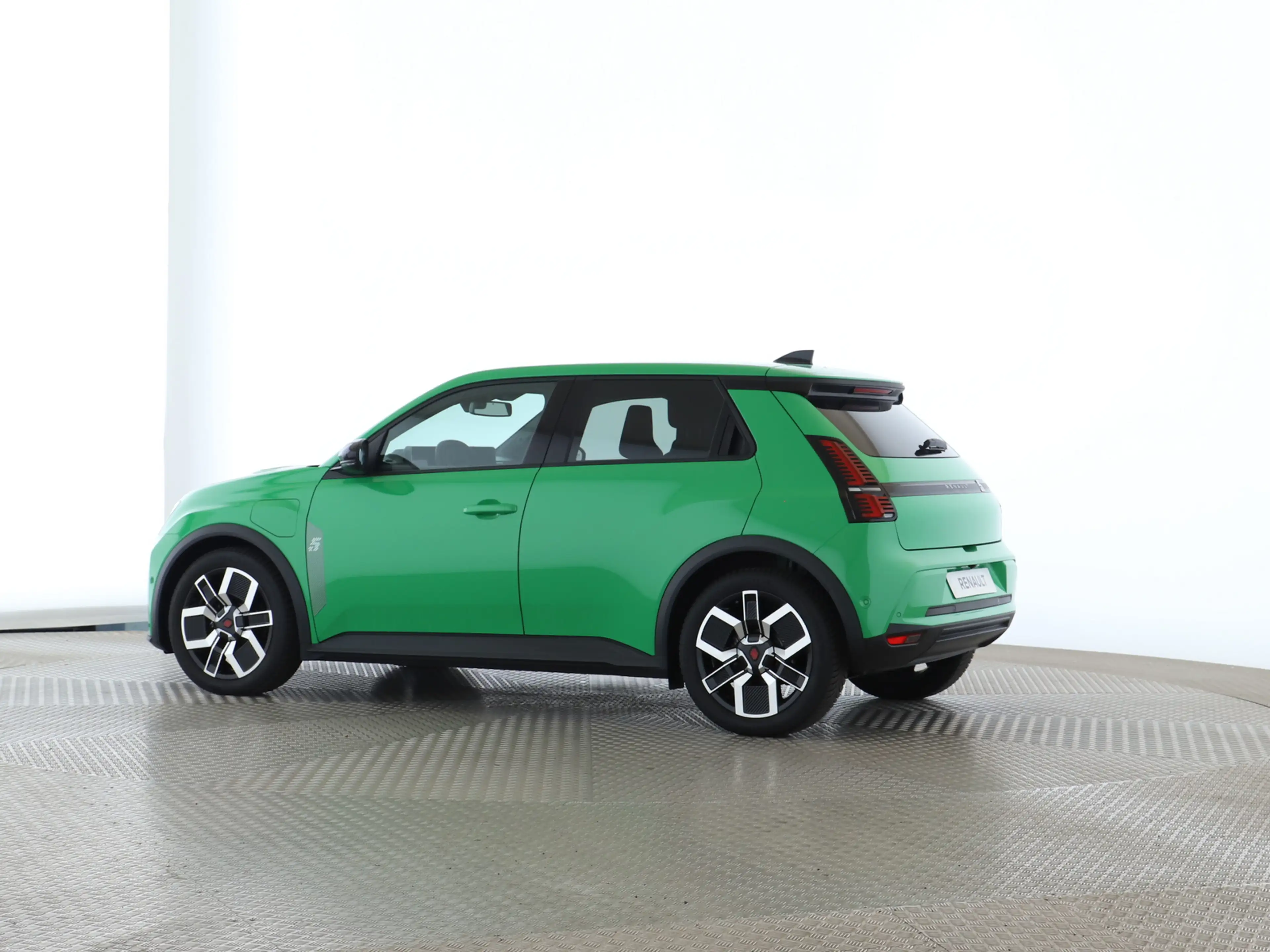 Renault R 5 E-Tech Techno 120 Urban Range — photo 10