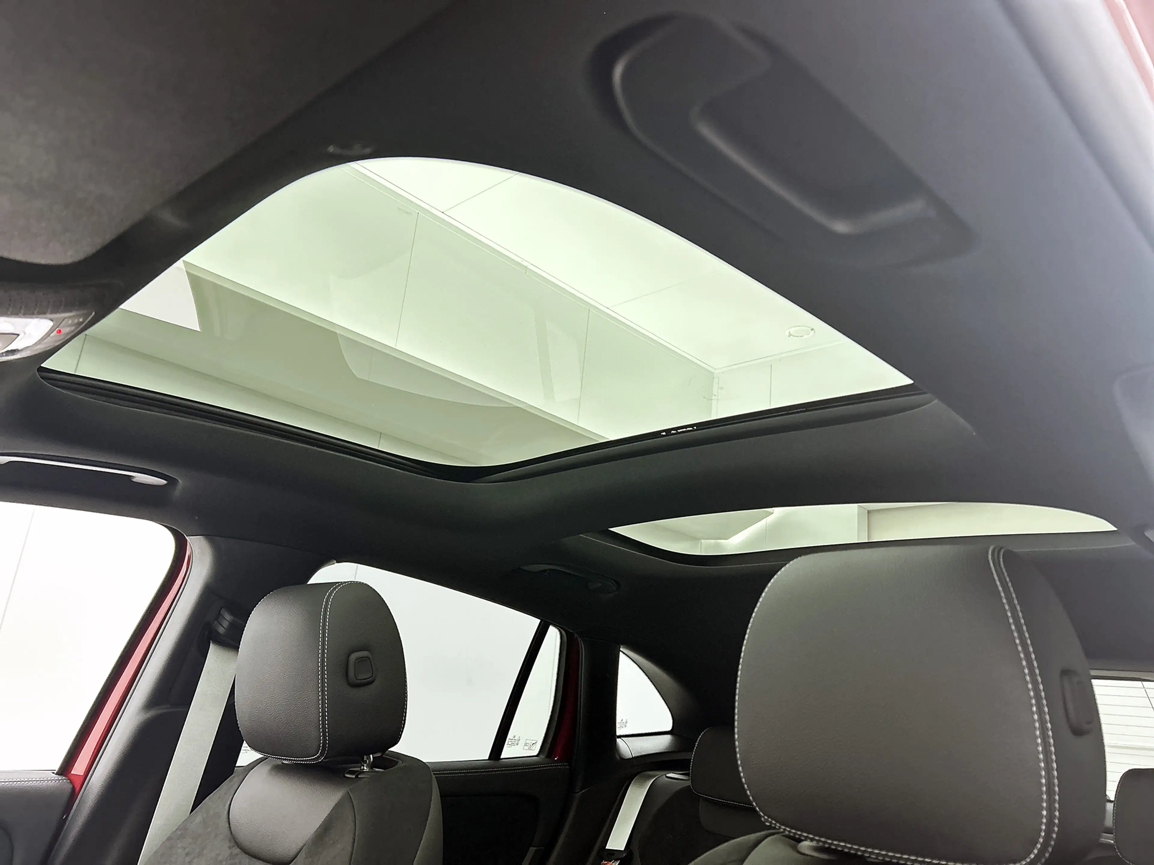 Mercedes-Benz GLA 250 e 140 Year Edition | Plus pakket | Nightpakket | P — photo 12