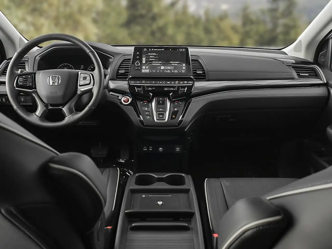 Honda Odyssey снимка Honda Odyssey