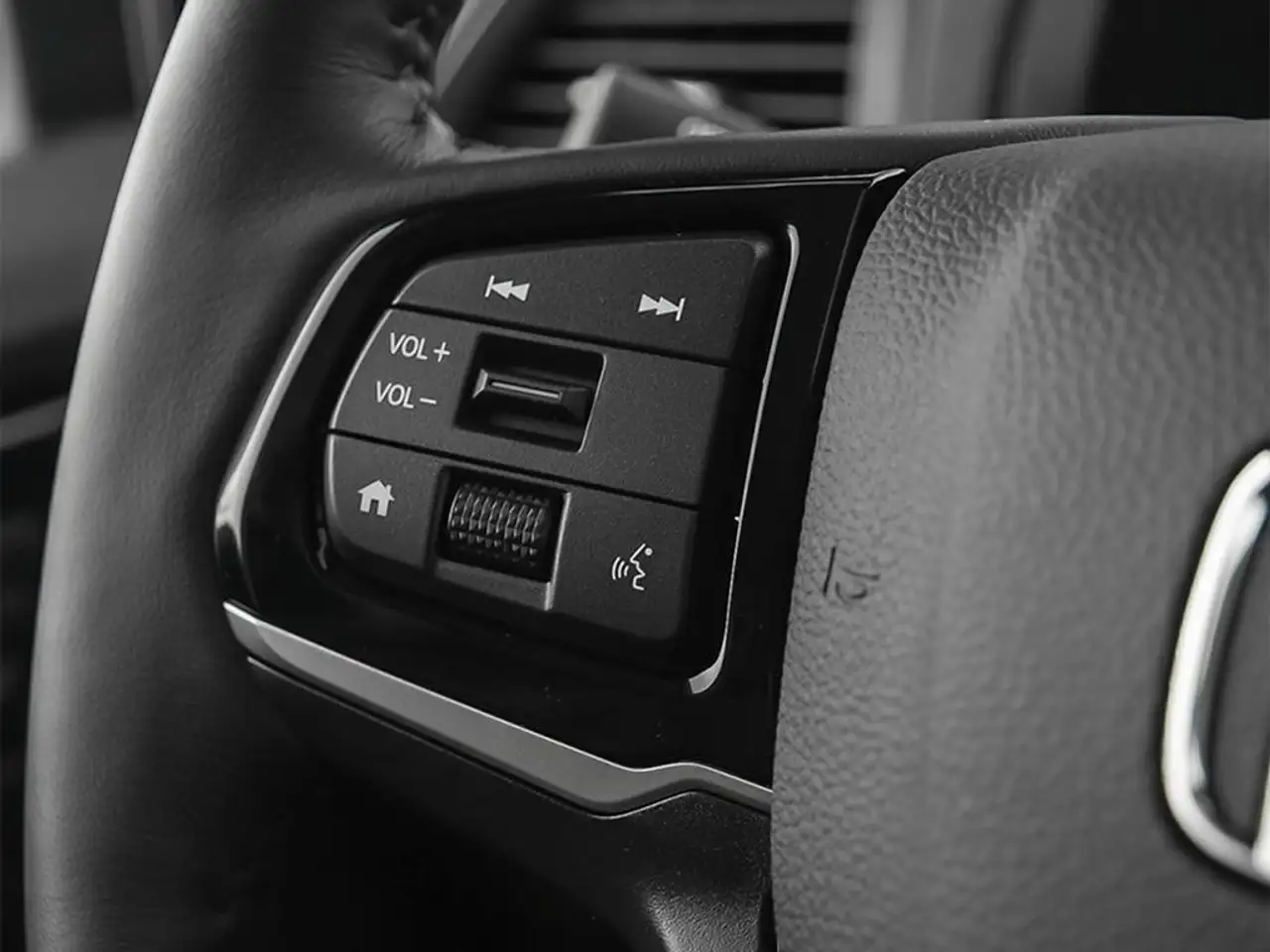 Honda Odyssey снимка Honda Odyssey