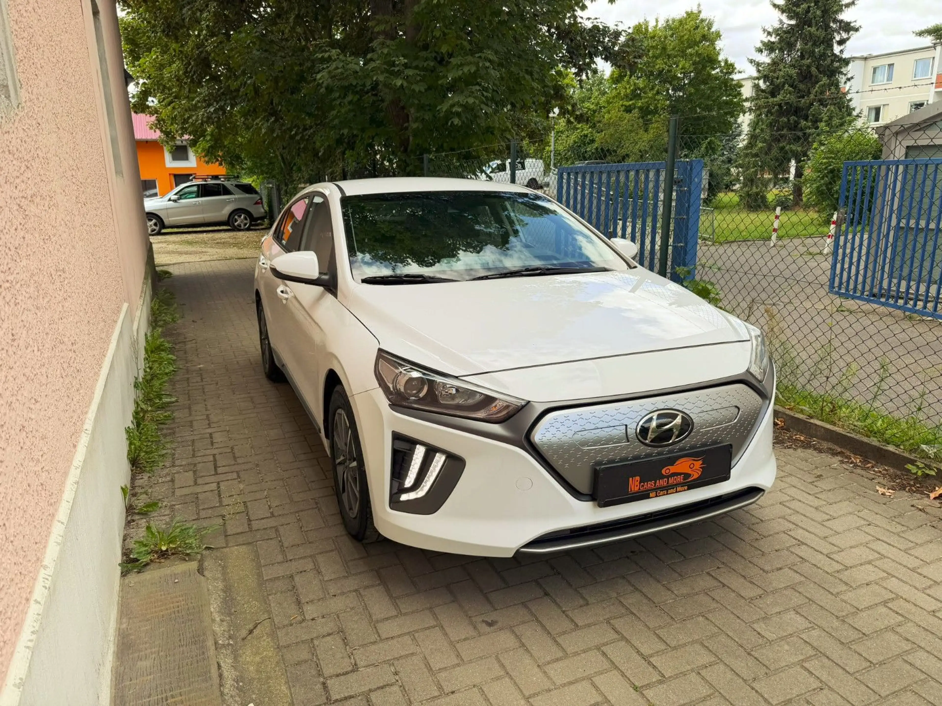 Hyundai IONIQ Trend Elektro aus 2. Besitz erst 19Tkm!!!
