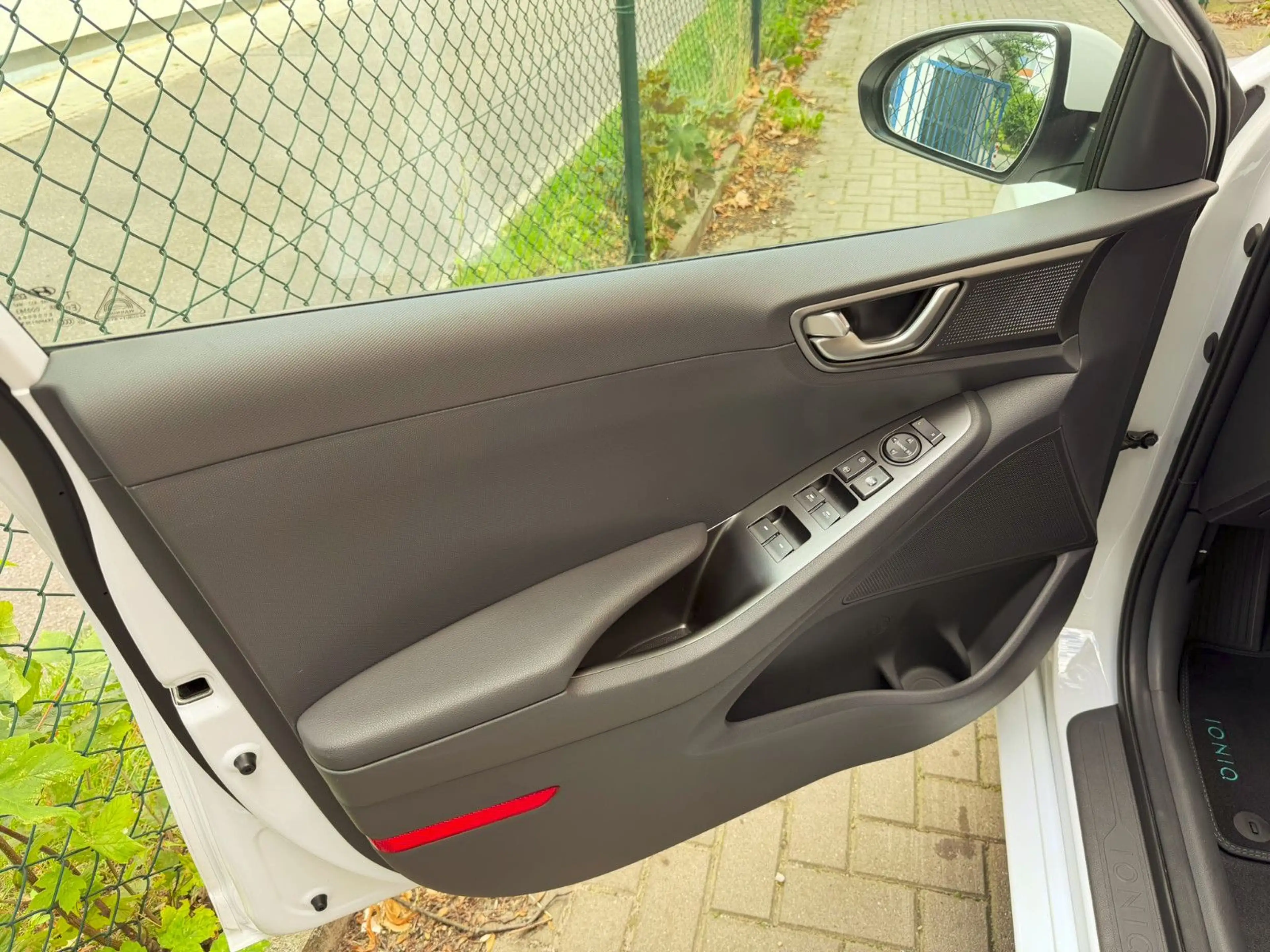 Hyundai IONIQ Trend Elektro aus 2. Besitz erst 19Tkm!!! — photo 6