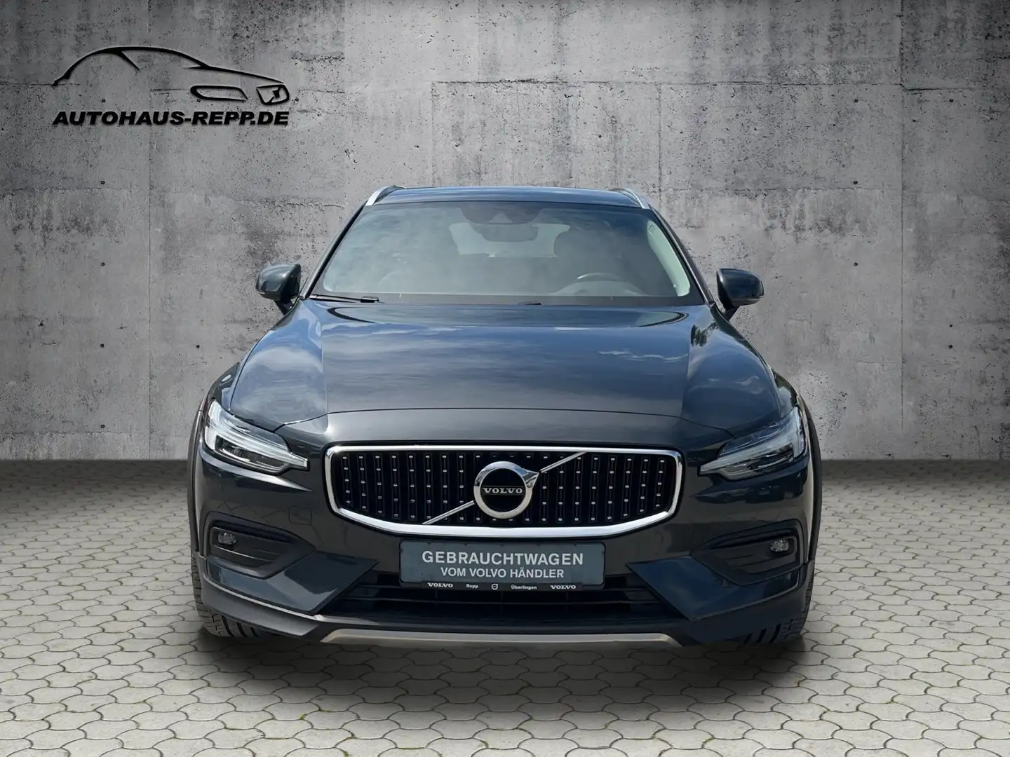 Volvo V60 Cross Country T5 AWD PRO Gris - 2