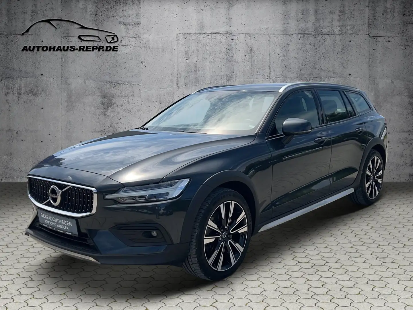 Volvo V60 Cross Country T5 AWD PRO Gris - 1