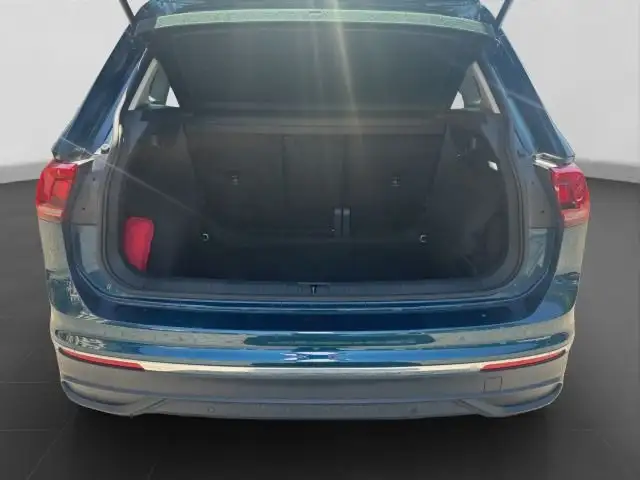 Volkswagen Tiguan view 17